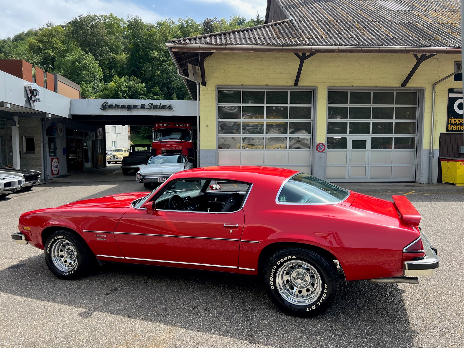 CHEVROLET Camaro LT-image-2