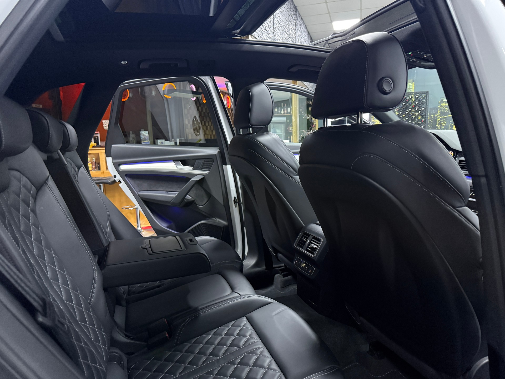 AUDI Q5 2.0 TDI sport quattro S-tronic / Vollausstattung / CH Fz 1 Hand-image-21