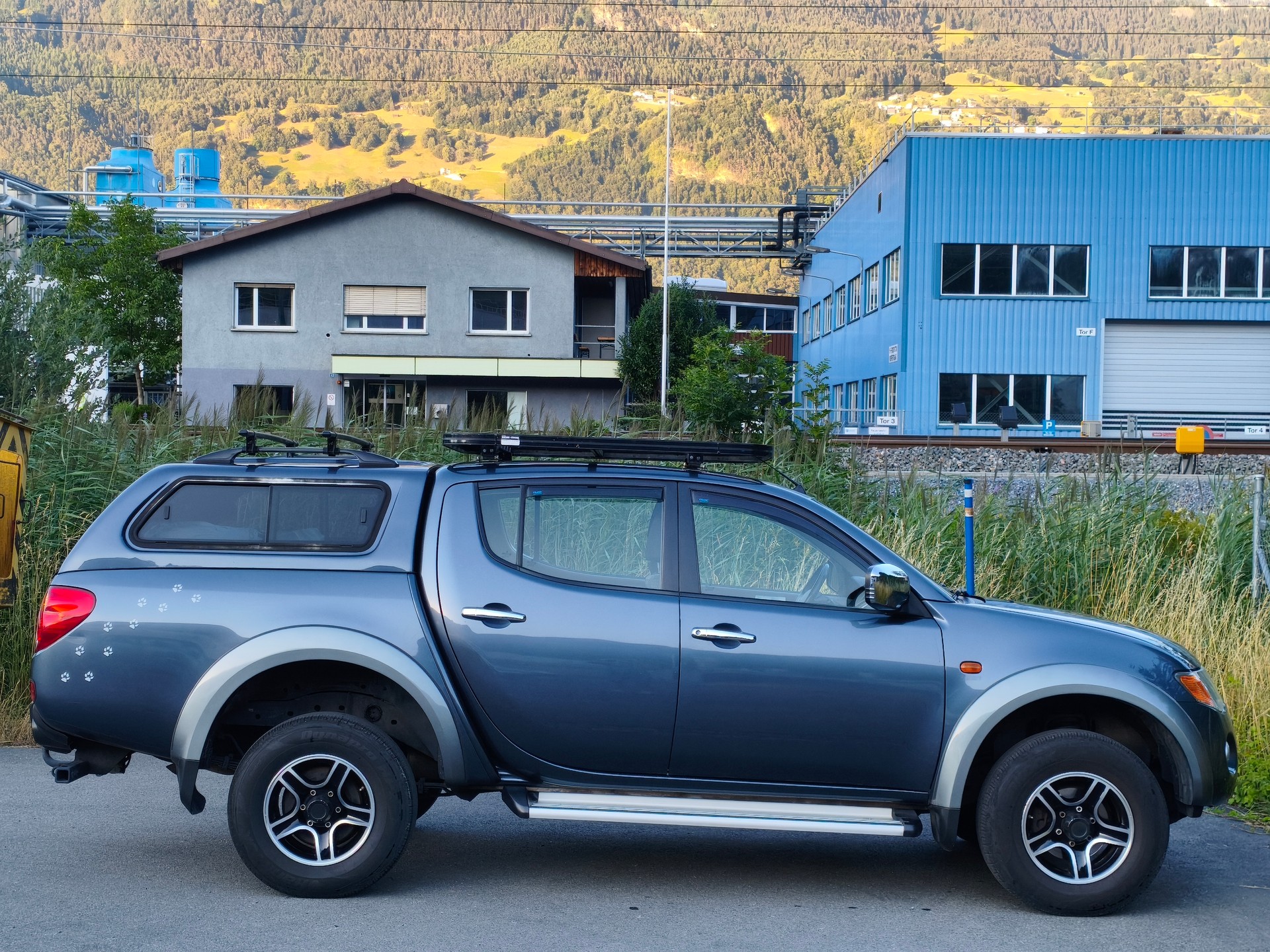 MITSUBISHI L 200 2.5 DID Invite Double Cab-image-4