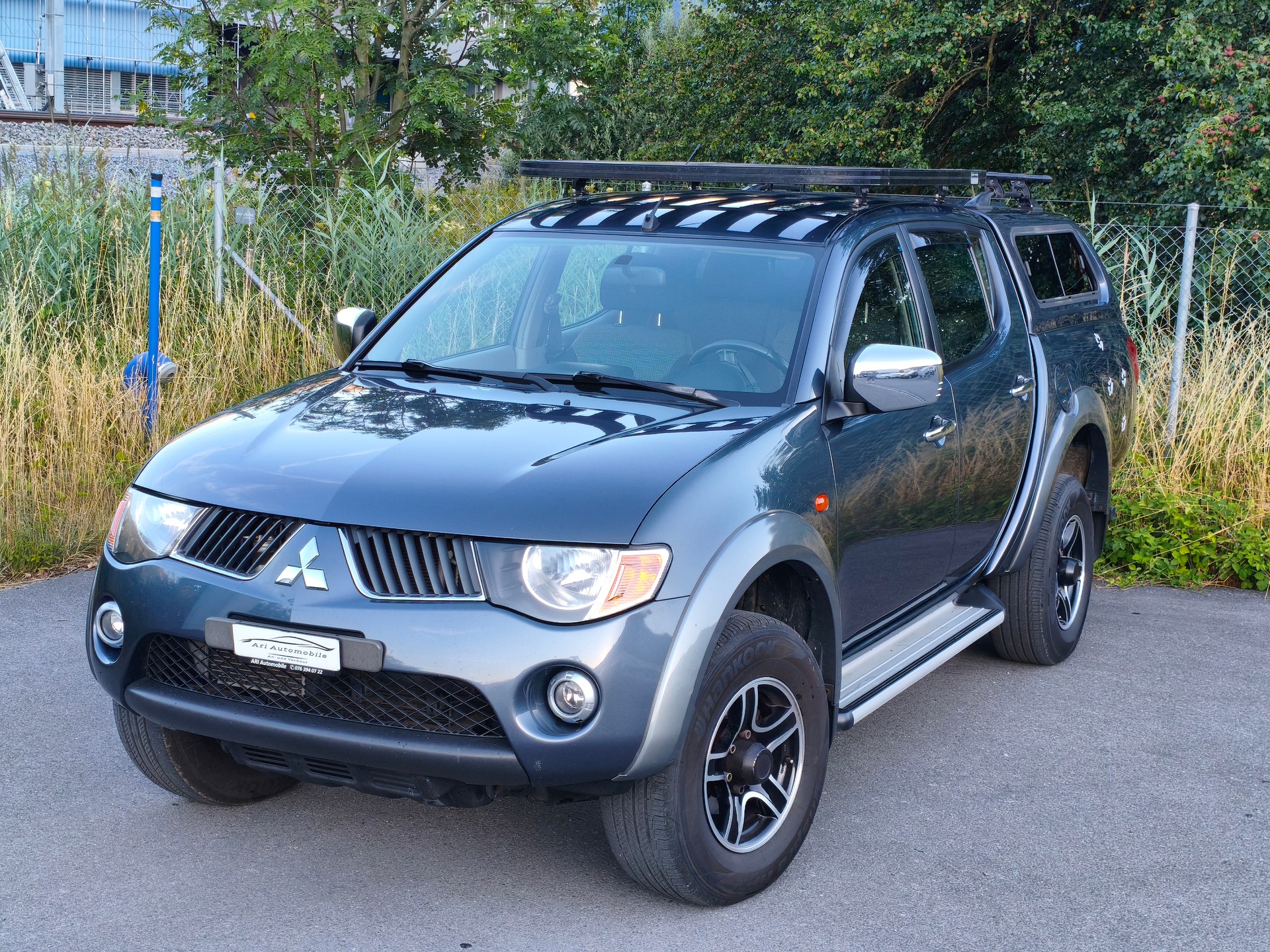 MITSUBISHI L 200 2.5 DID Invite Double Cab