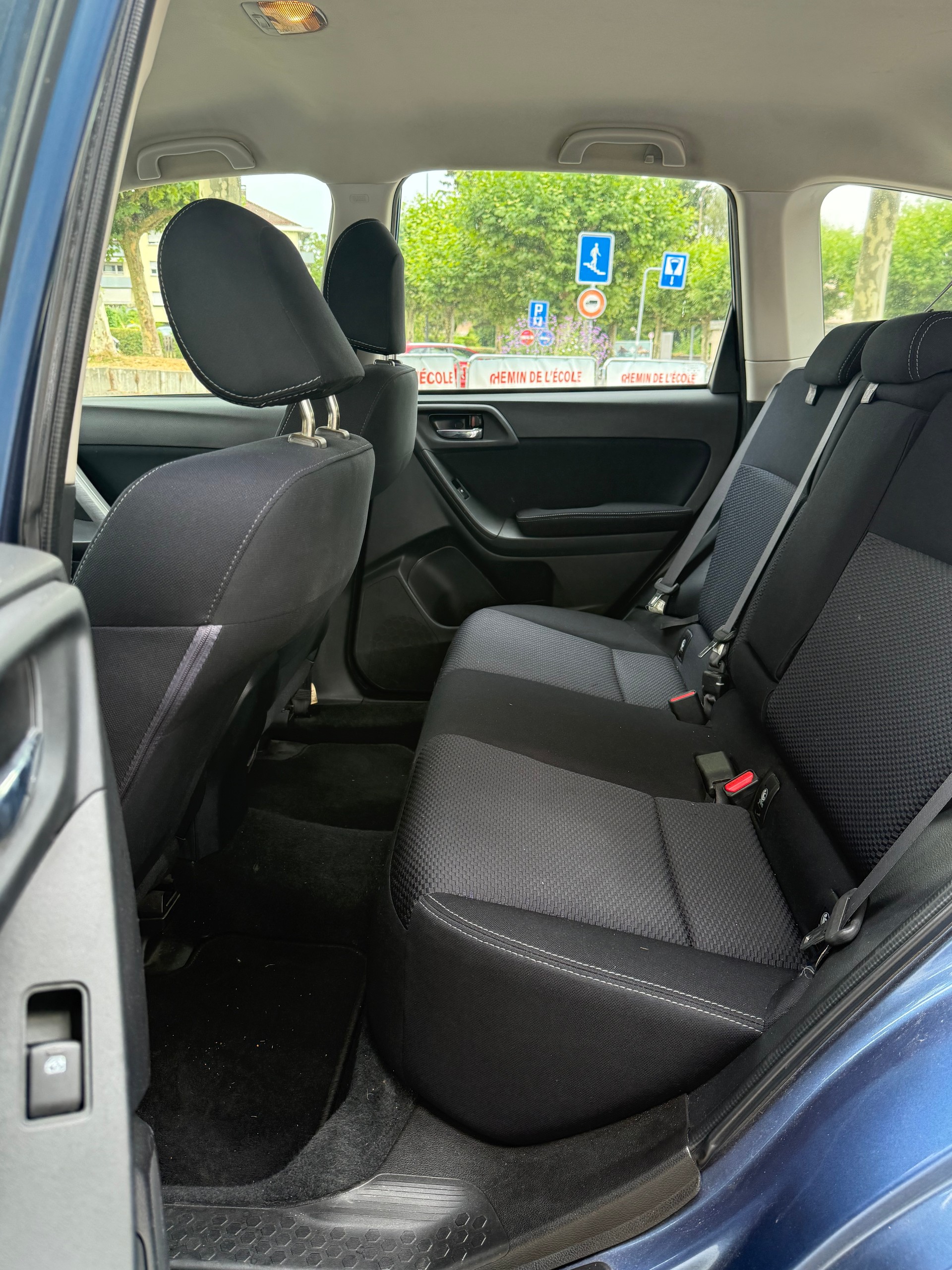 SUBARU Forester 2.0D Swiss Lineatronic-image-11