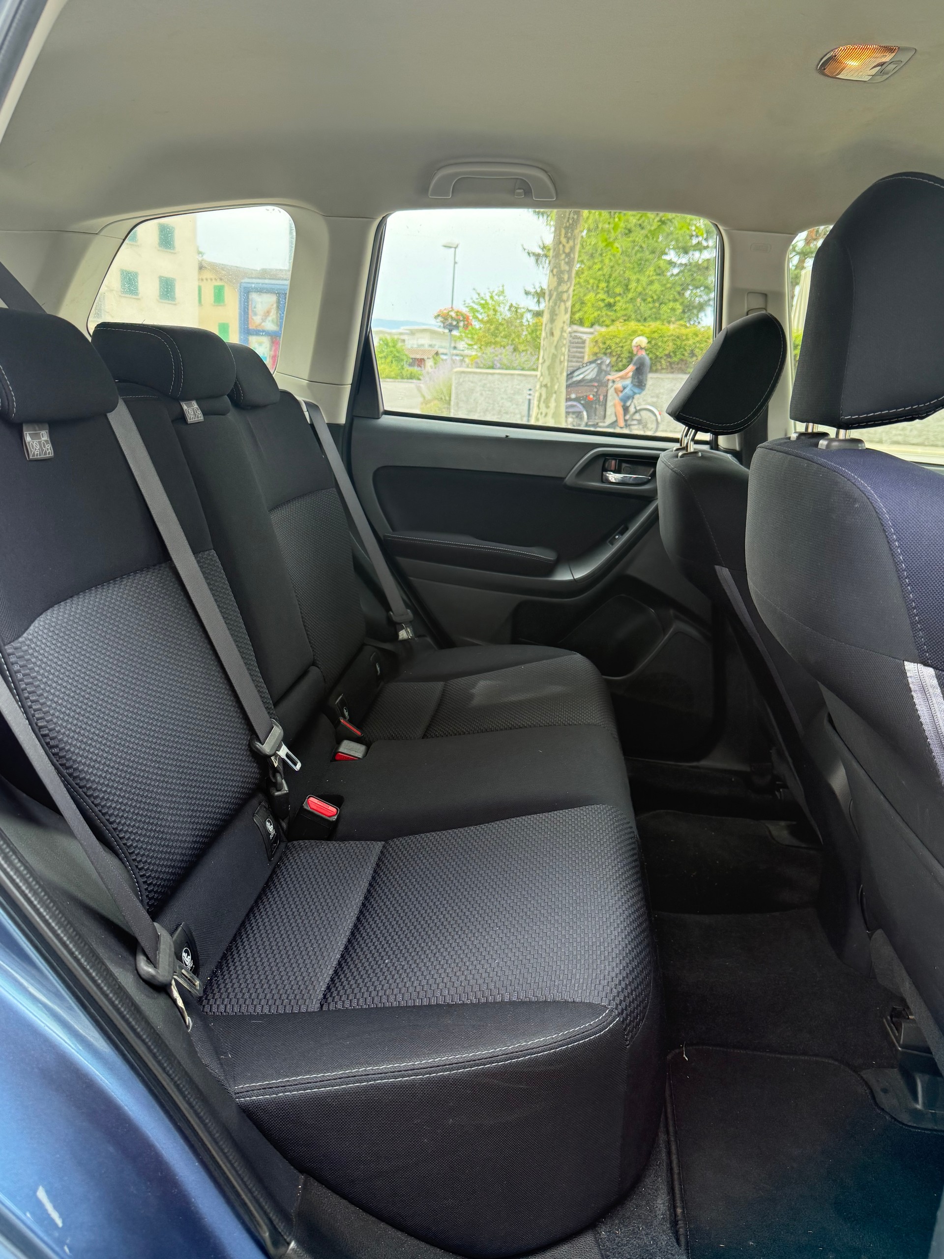 SUBARU Forester 2.0D Swiss Lineatronic-image-10