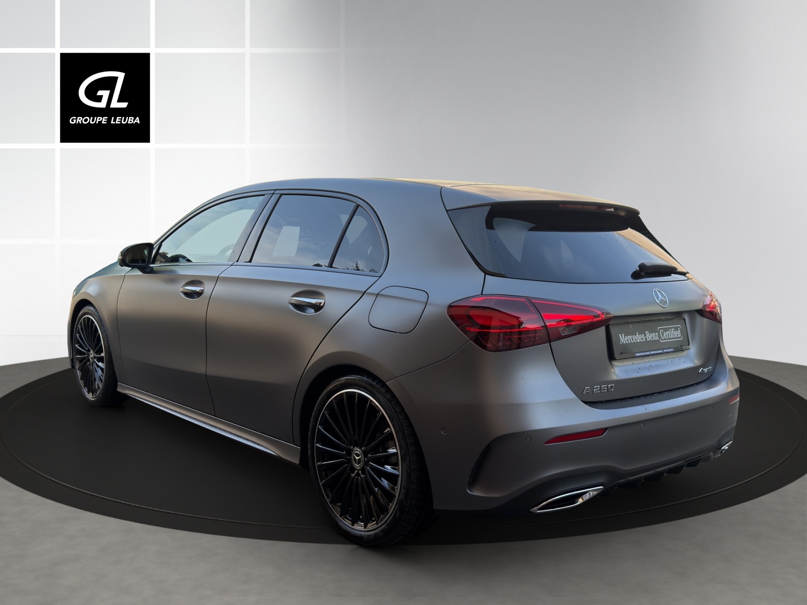 MERCEDES-BENZ A 250 4Matic 8G-DCT-showroom-element-3