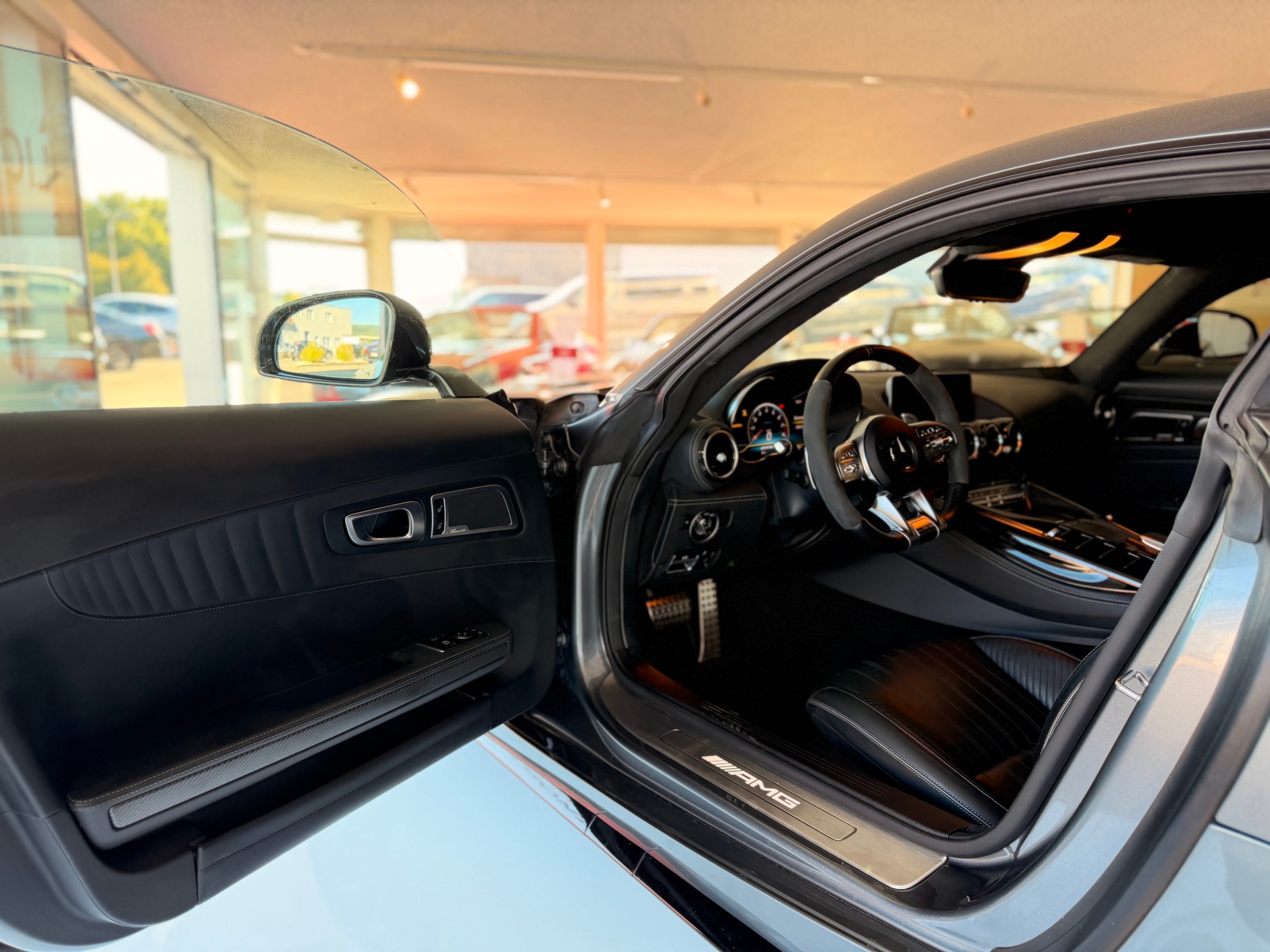 MERCEDES-BENZ AMG GT C Speedshift DCT-image-14