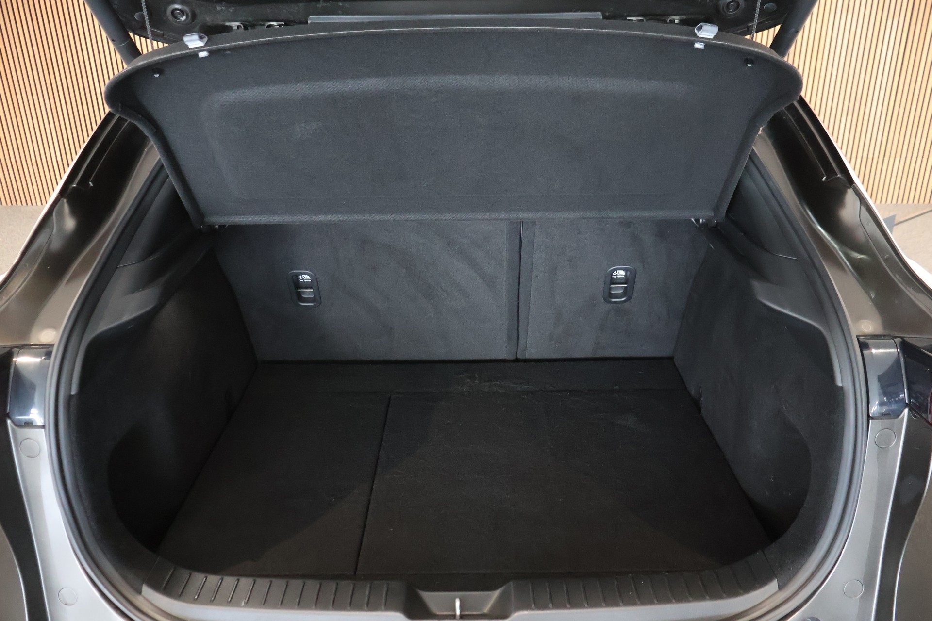 MAZDA CX-30 SKYACTIV-X 186 M Hybrid AWD Revolution Automat-image-11