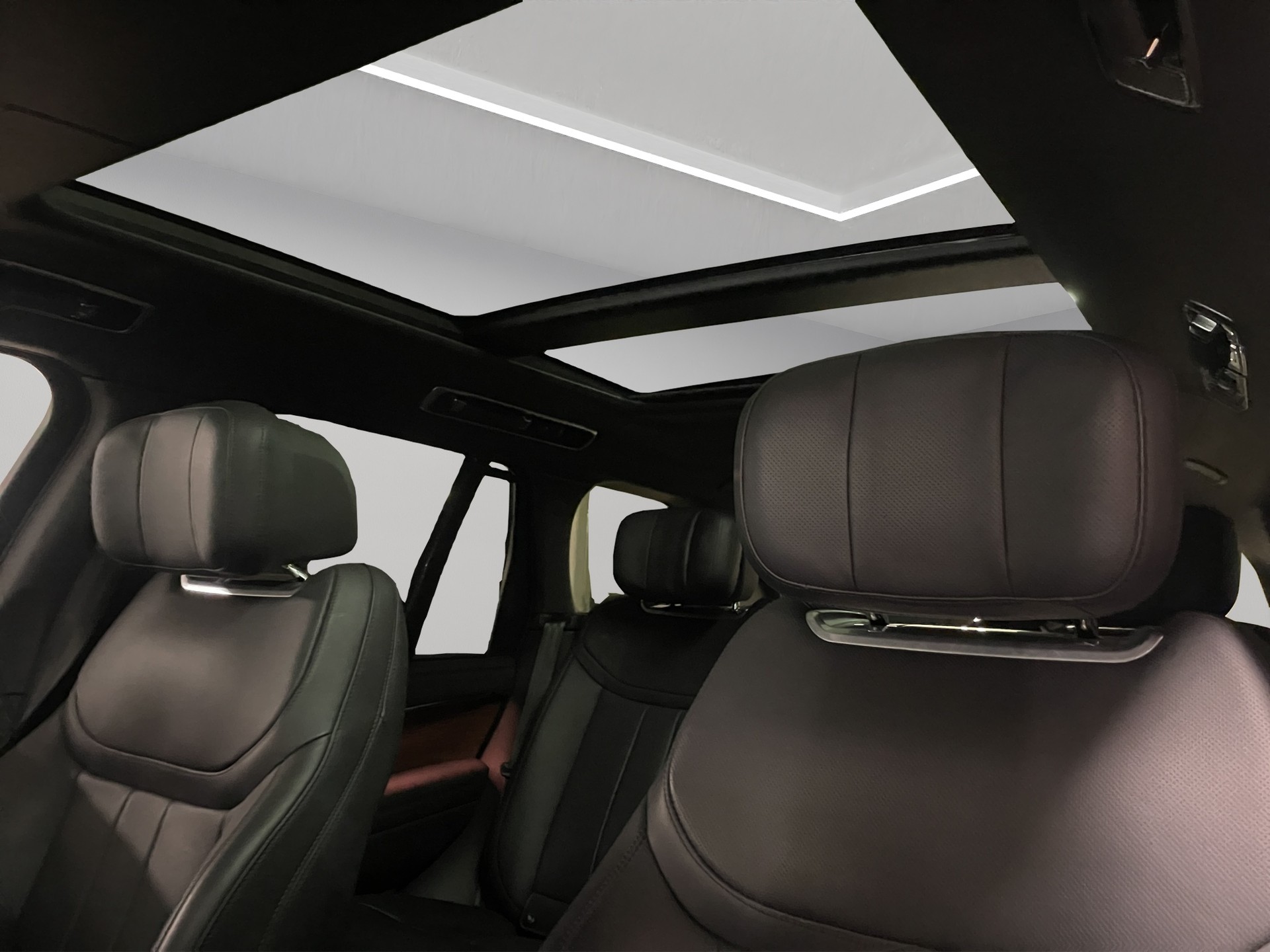 LAND ROVER Range Rover 3.0 D I6 350 Autobiography-image-11