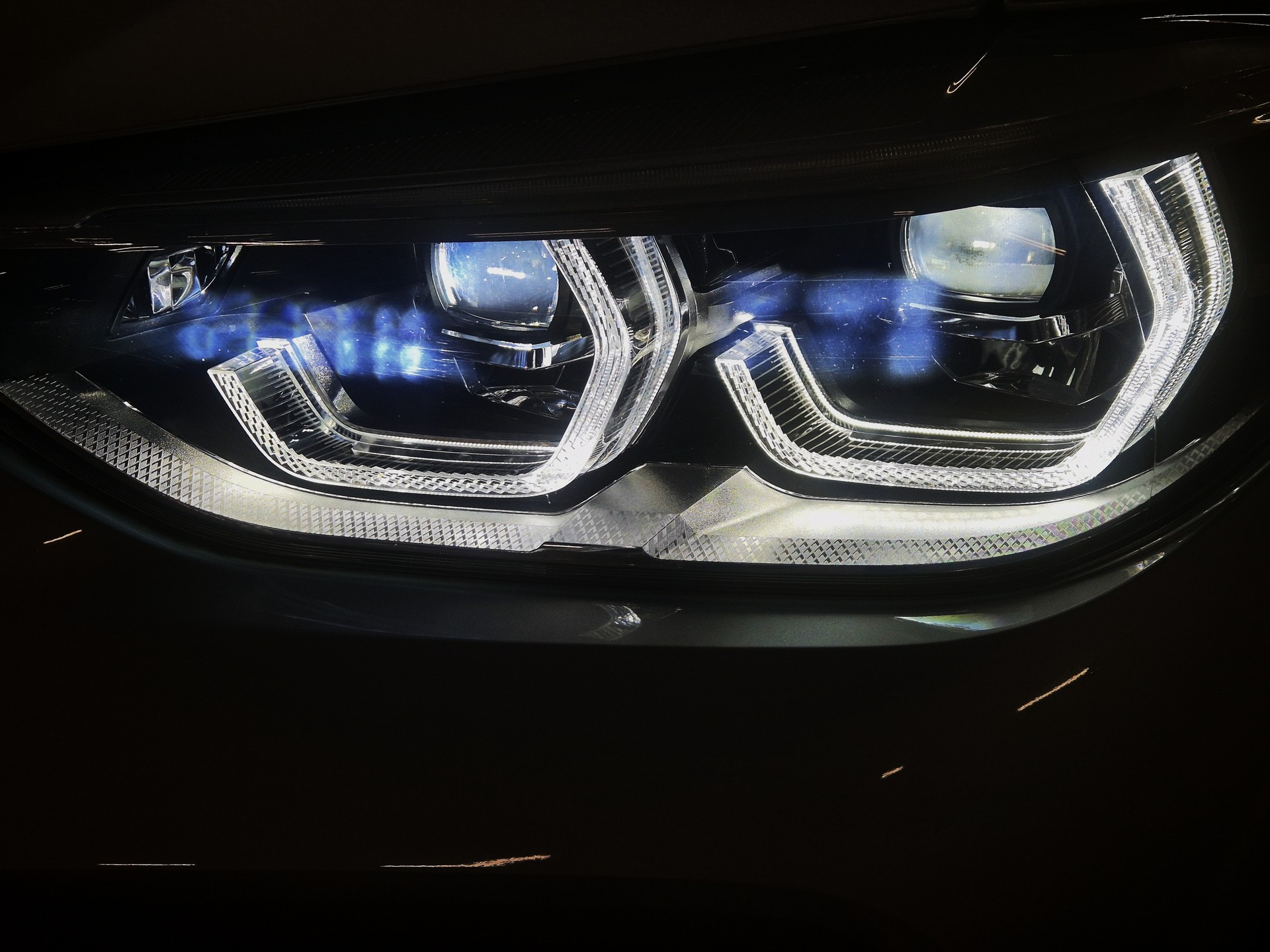 BMW X3 xDrive 30e M Sport-showroom-element-2