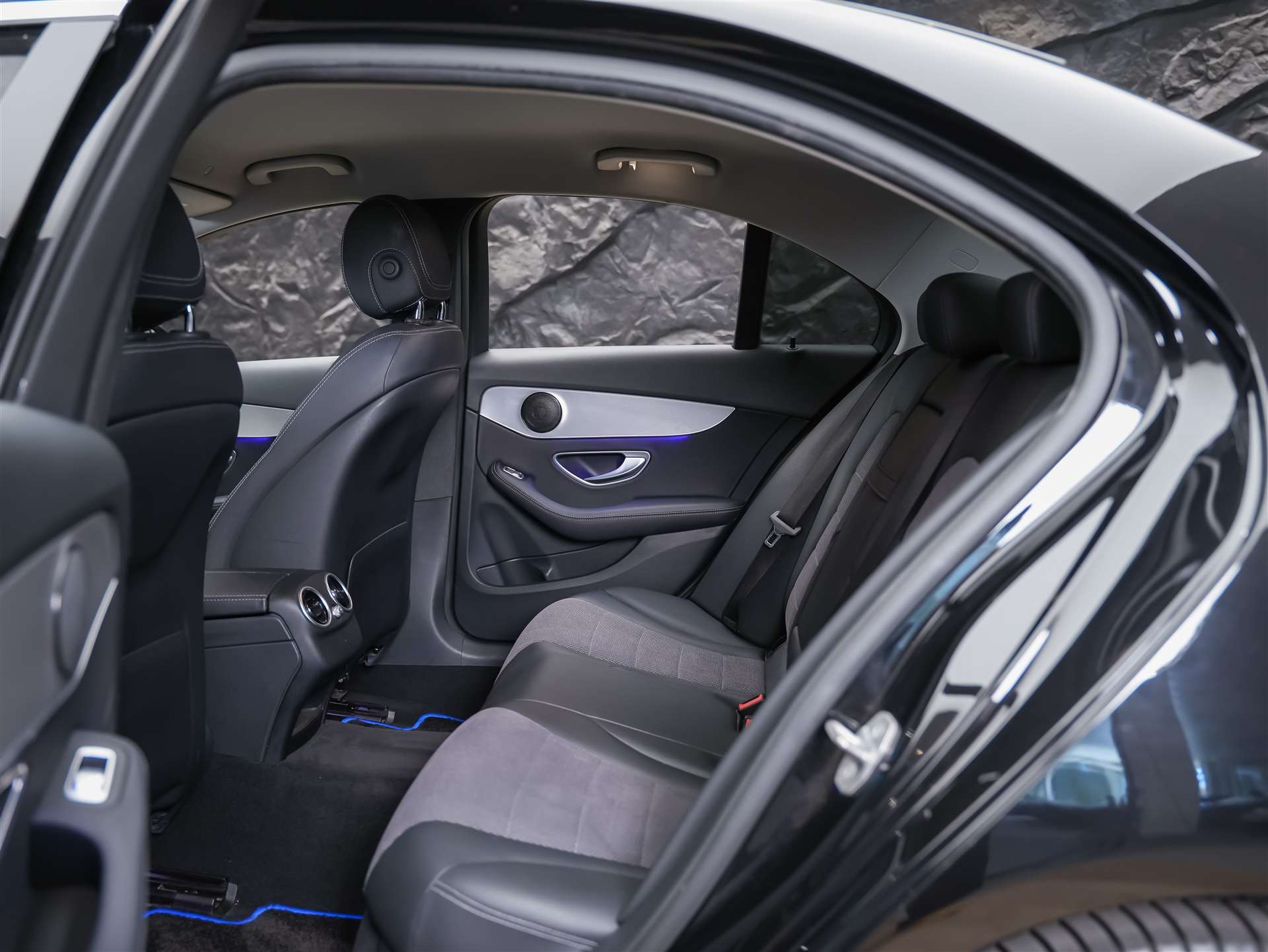 MERCEDES-BENZ C 300 Avantgarde 9G-Tronic *Sitzheizung*Rückfahrkamera*Multibeam LED Scheinwerfer*-image-11