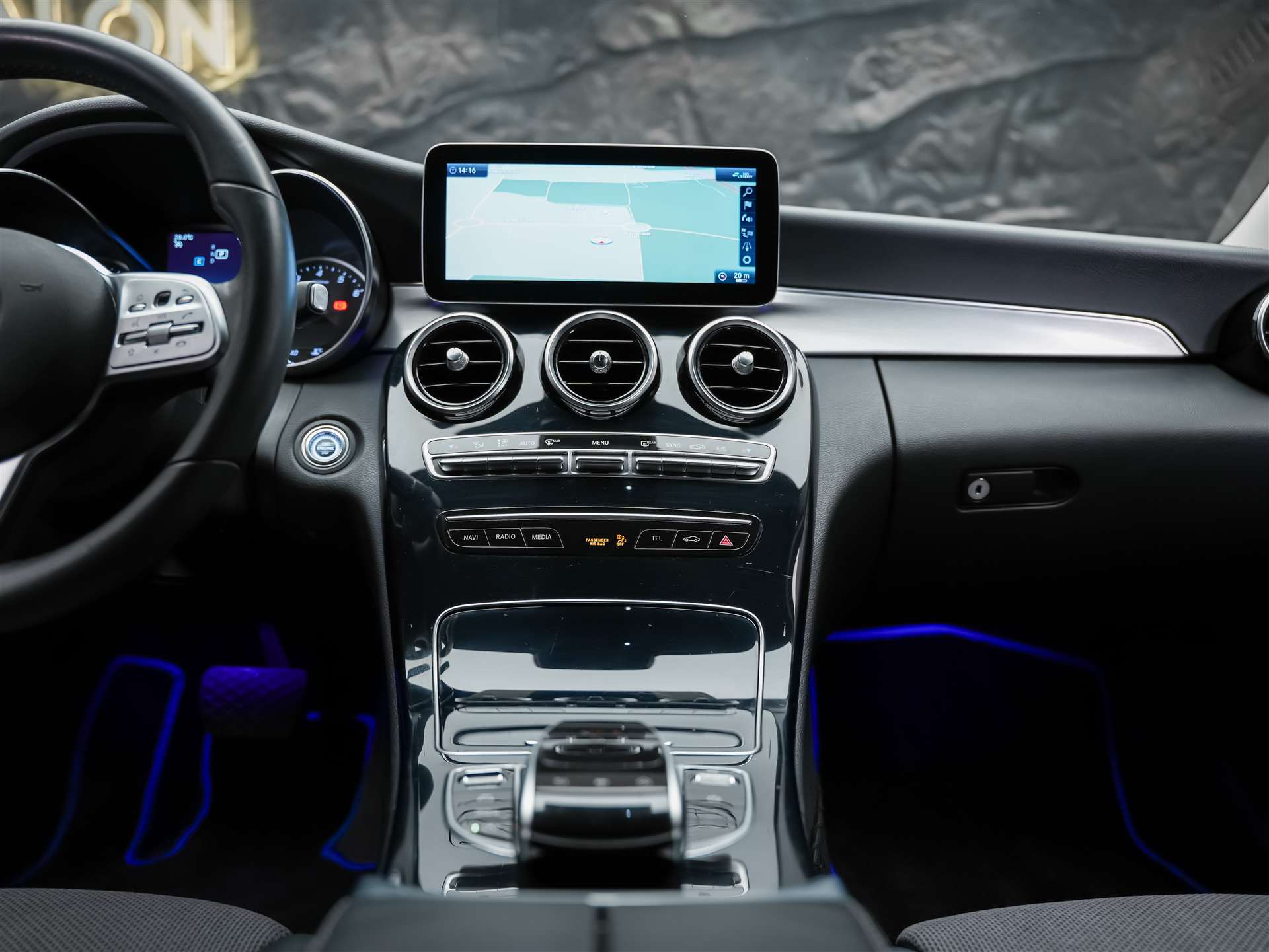 MERCEDES-BENZ C 300 Avantgarde 9G-Tronic *Sitzheizung*Rückfahrkamera*Multibeam LED Scheinwerfer*-image-18