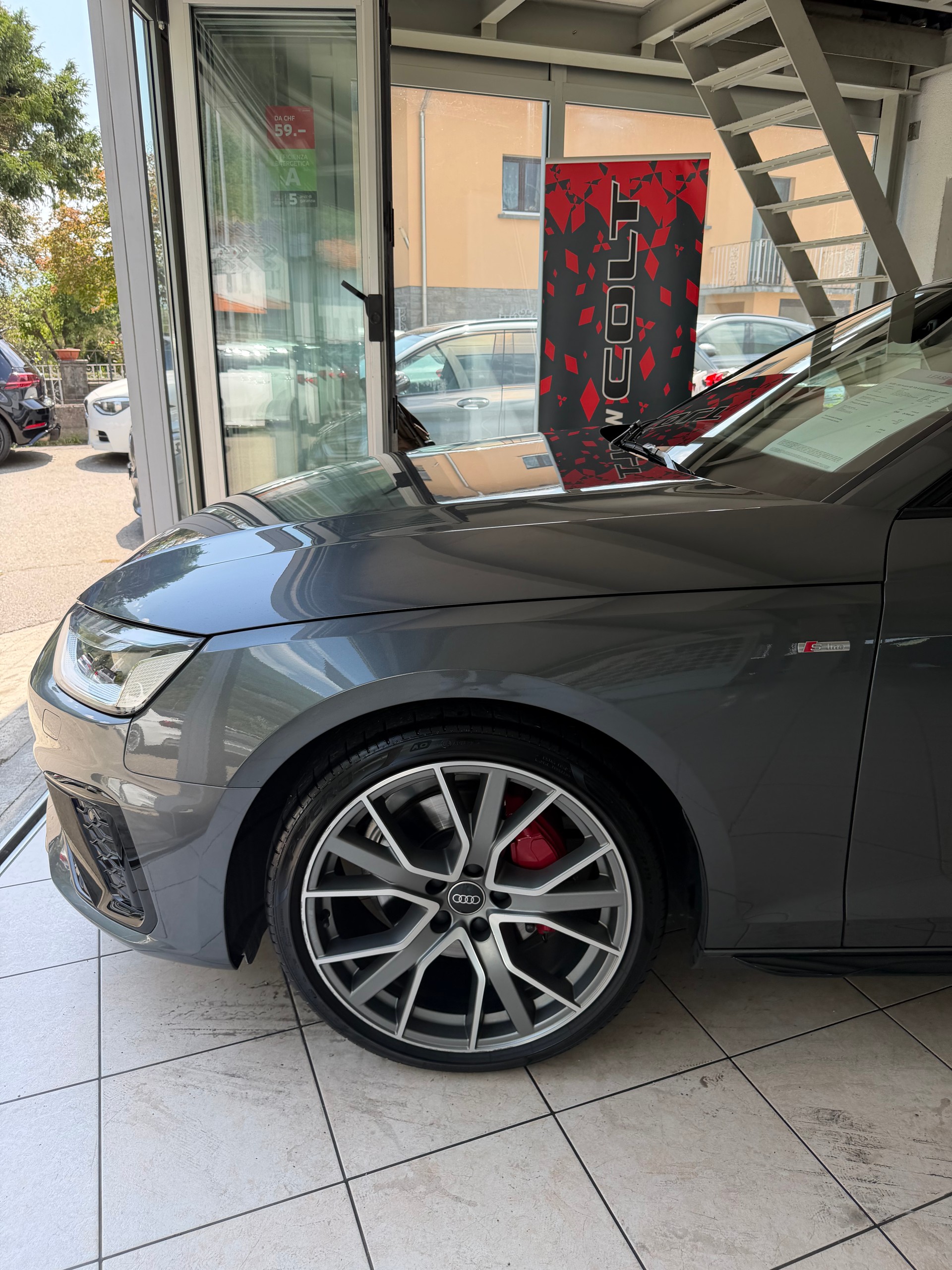 AUDI A4 Avant 40 TDI S line quattro S-tronic-image-1
