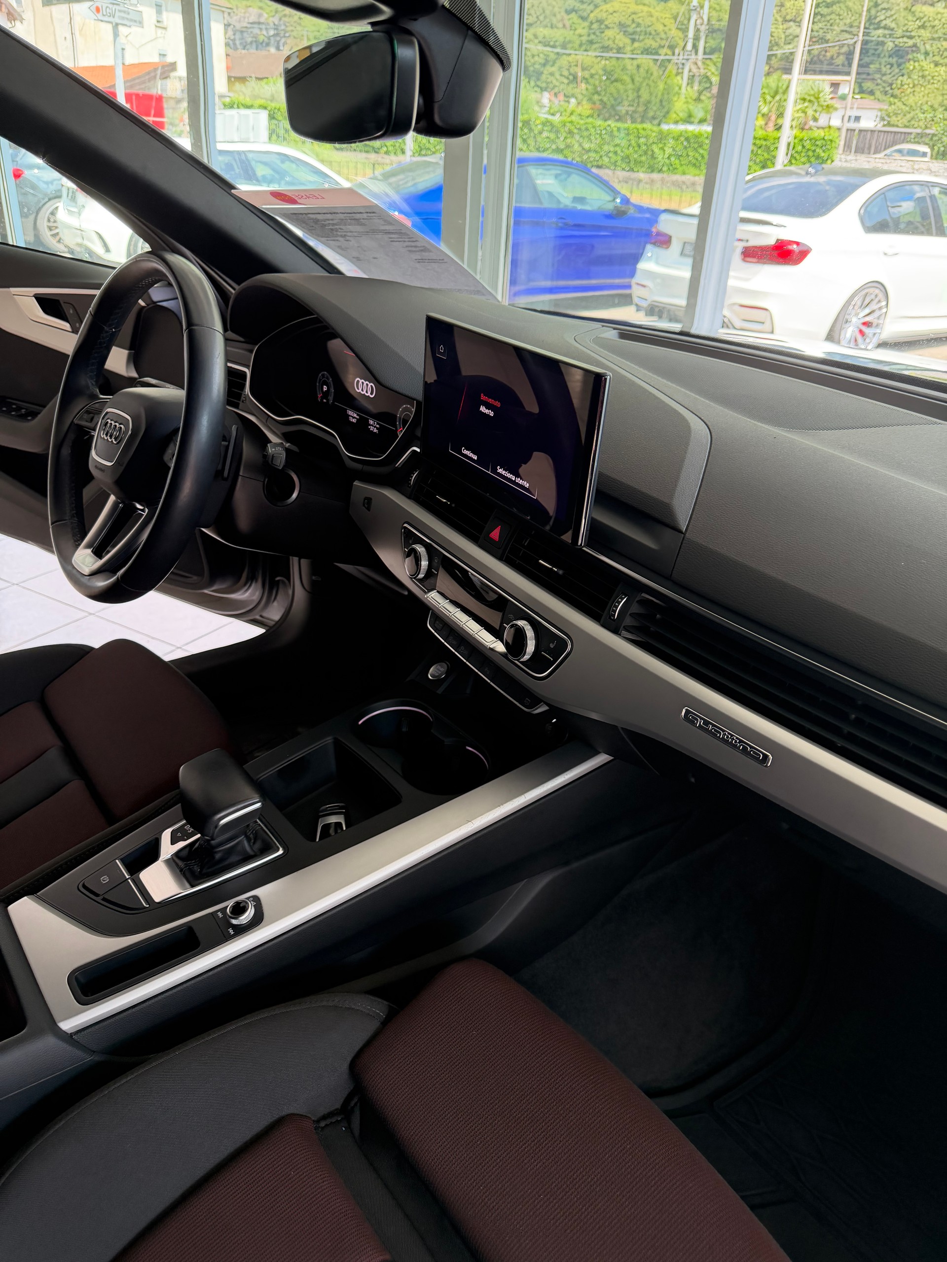 AUDI A4 Avant 40 TDI S line quattro S-tronic-image-11