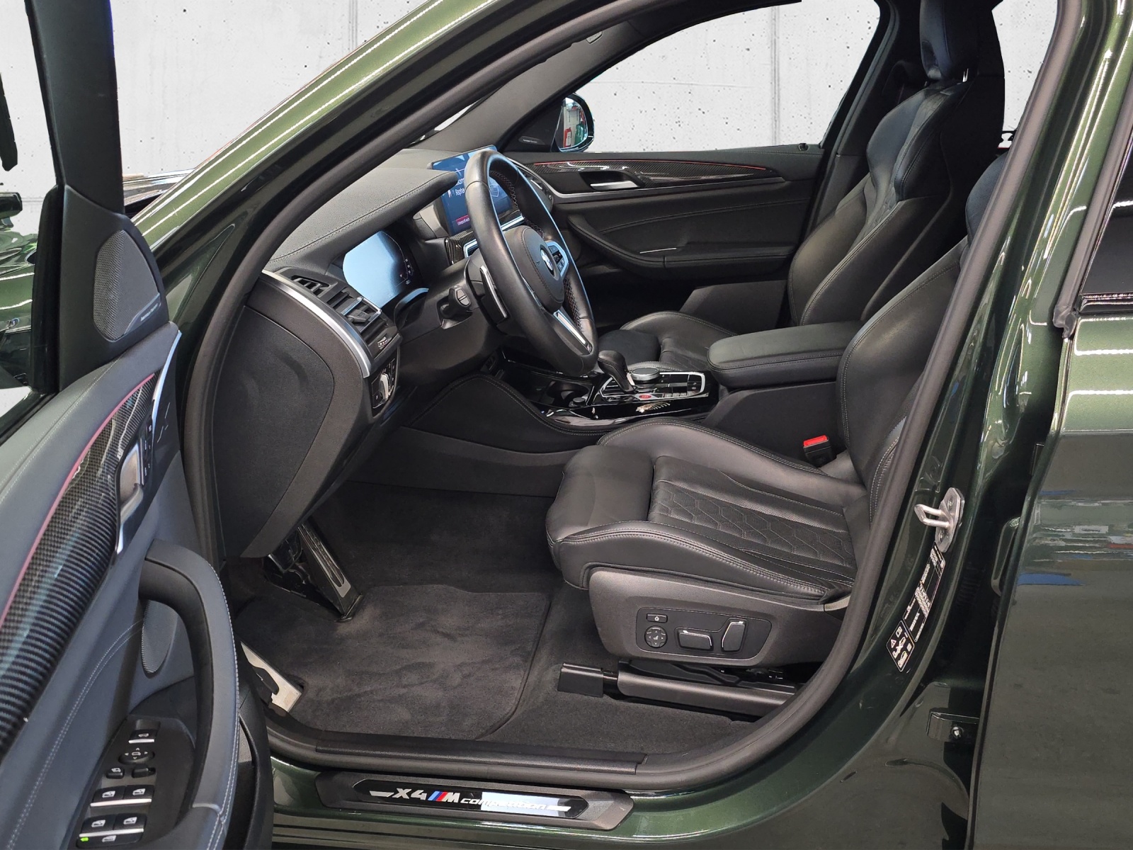 BMW X4M xDrive M Competition-image-9