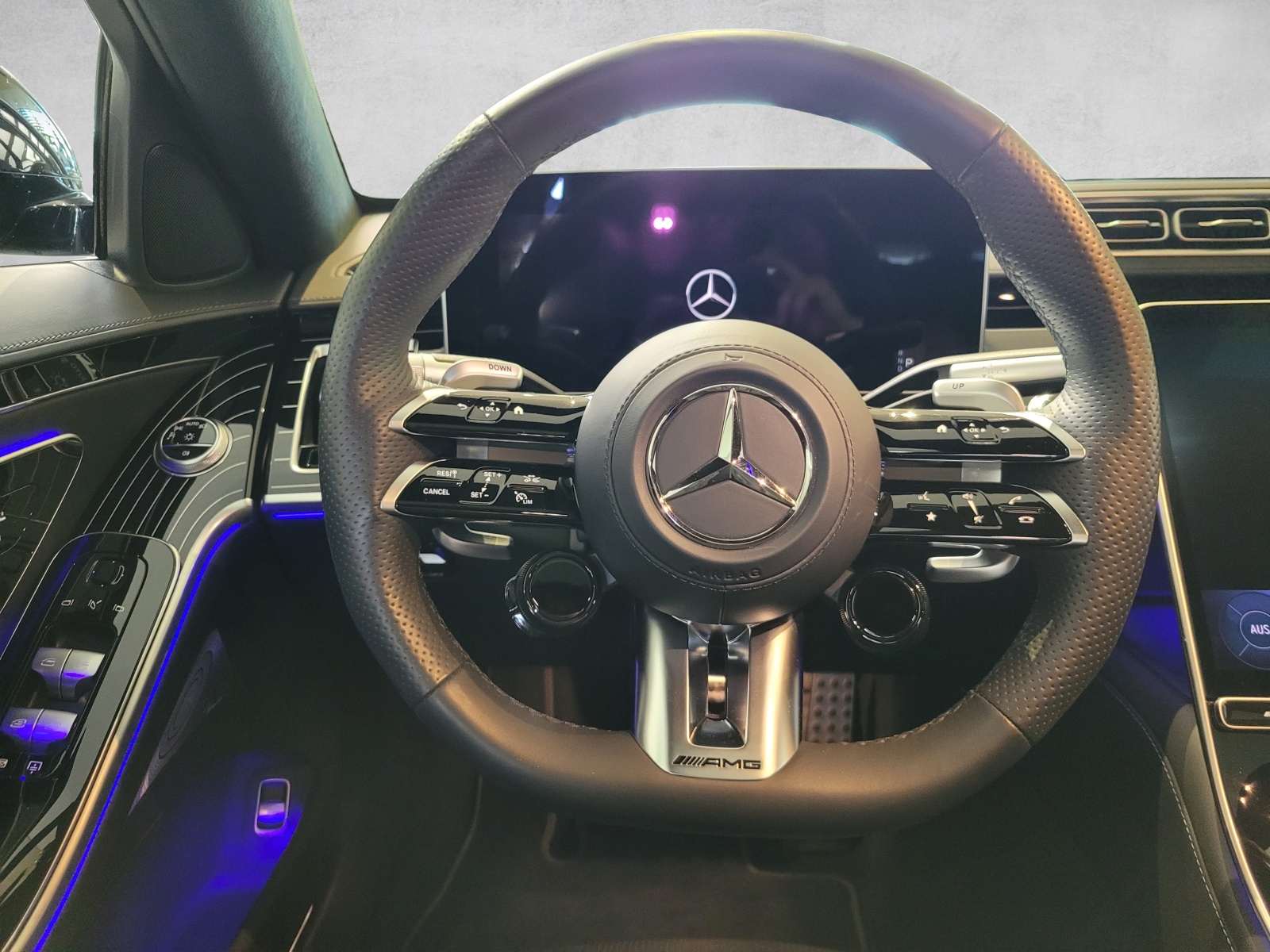 MERCEDES-BENZ S 63 AMG E Performance 4Matic-image-12