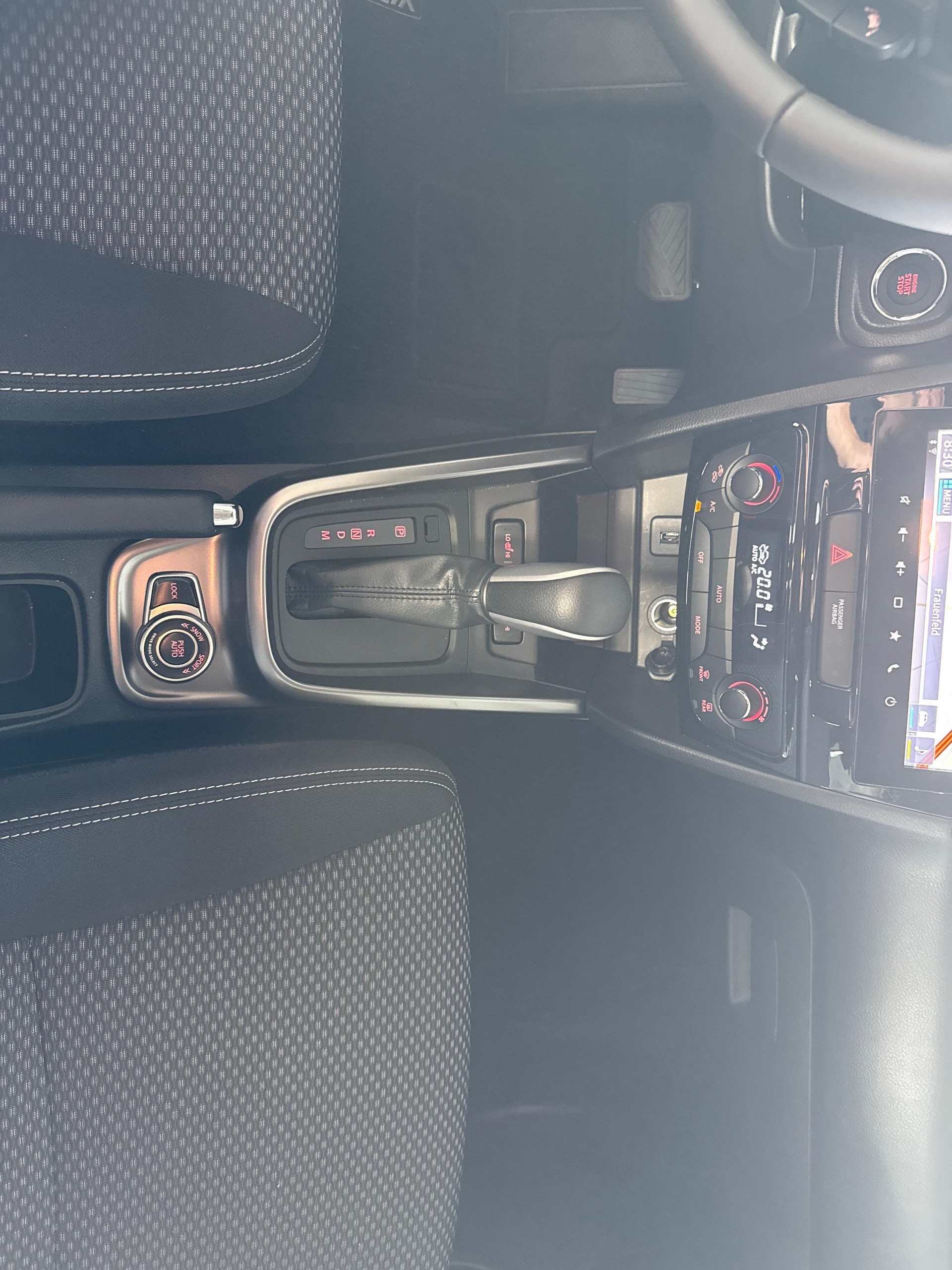SUZUKI Vitara 1.4 T Compact+ Hybrid 4x4-image-15