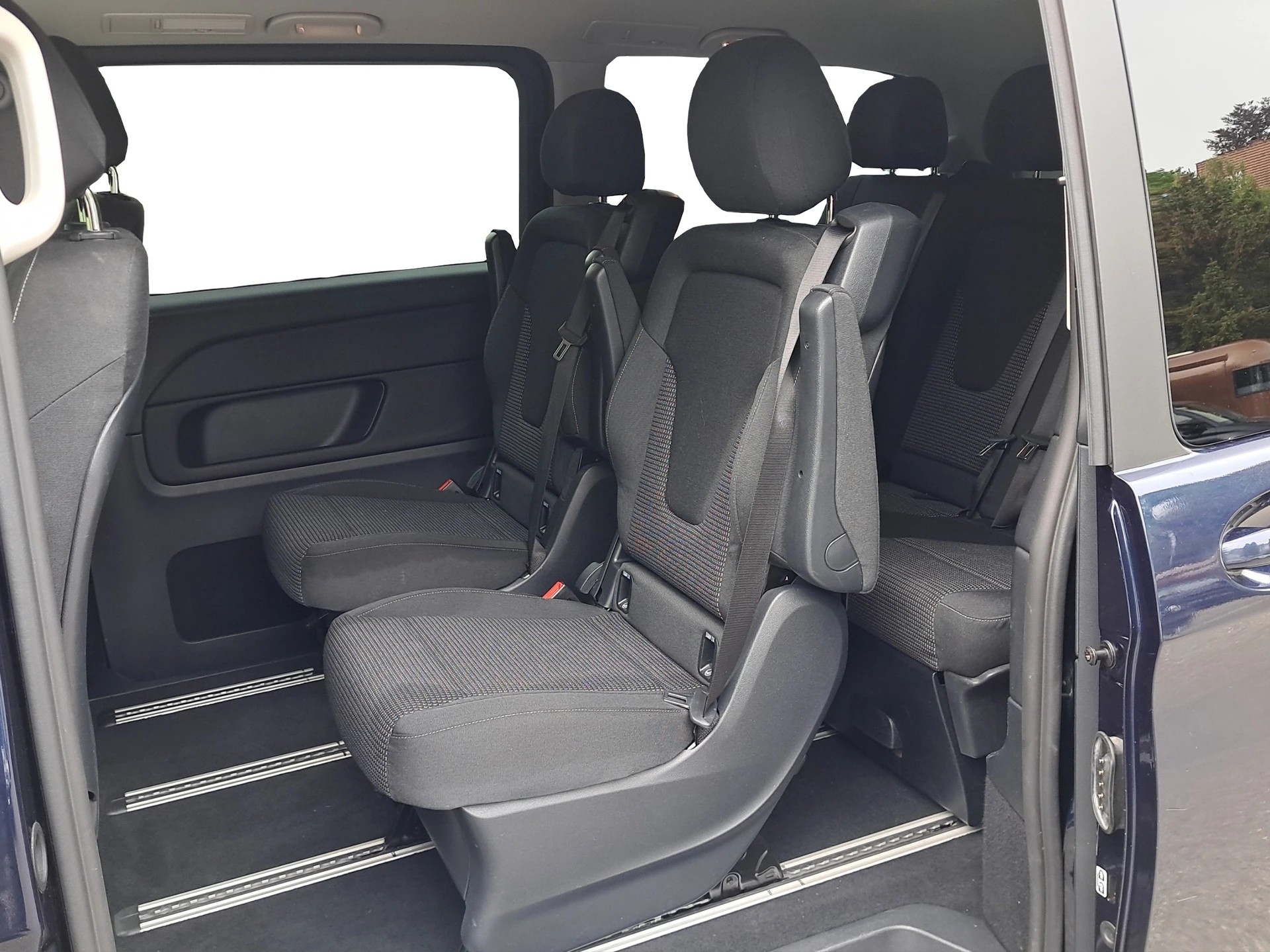 MERCEDES-BENZ V 220 d Trend lang 9G-Tronic *Anhängerkupplung*-image-8