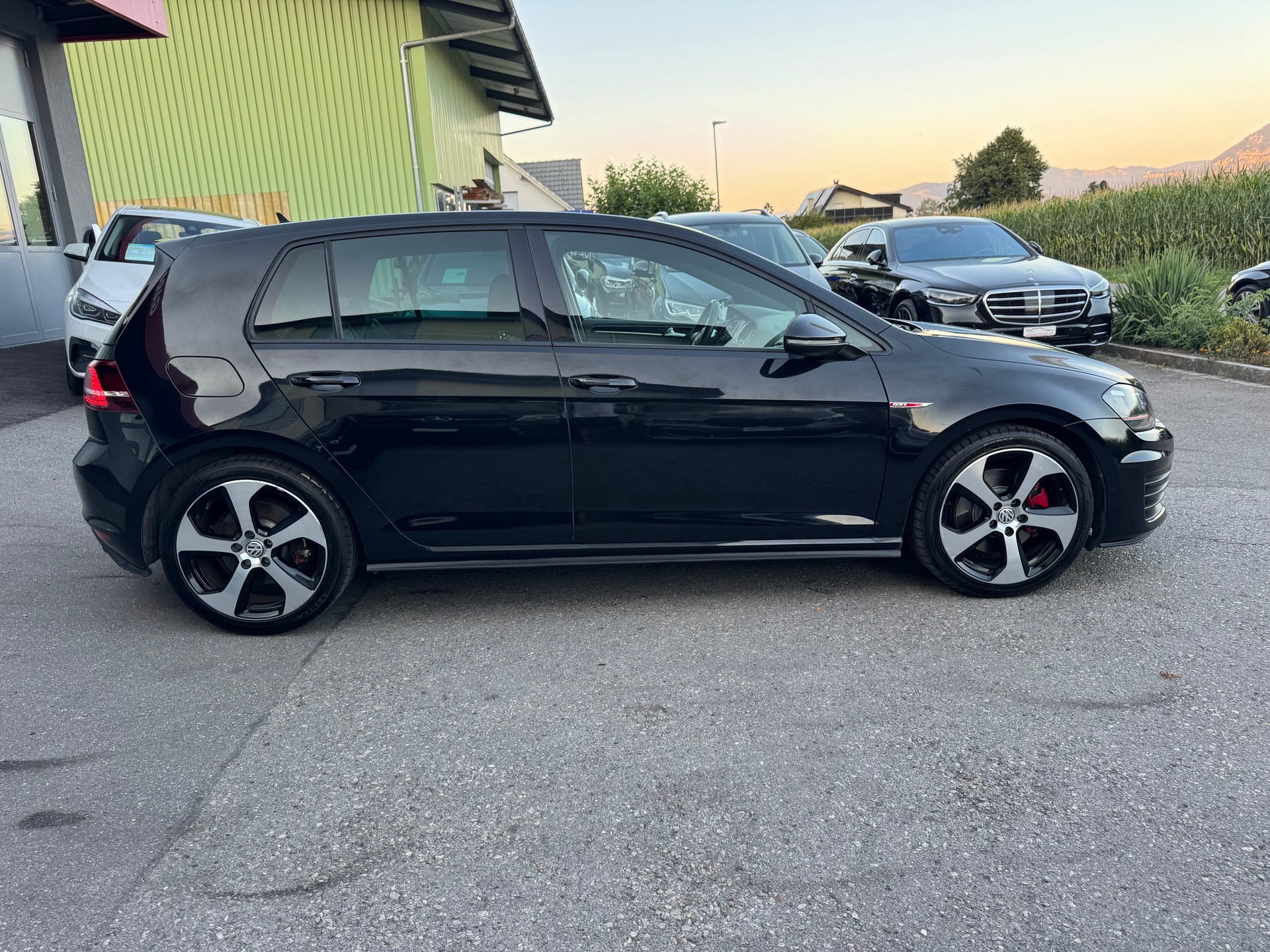 VW Golf 2.0 TSI GTI-image-8