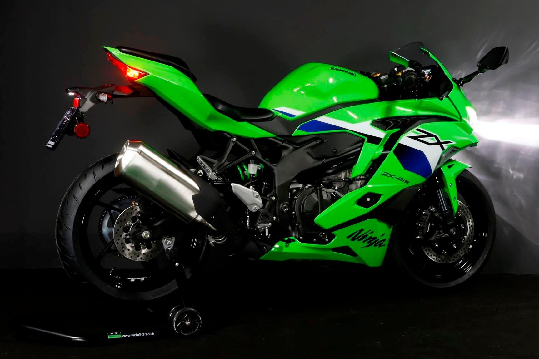 KAWASAKI Ninja ZX-4RR-image-10