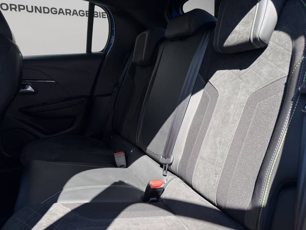 PEUGEOT 208 1.2 PureTech 130 GT Pack-image-7