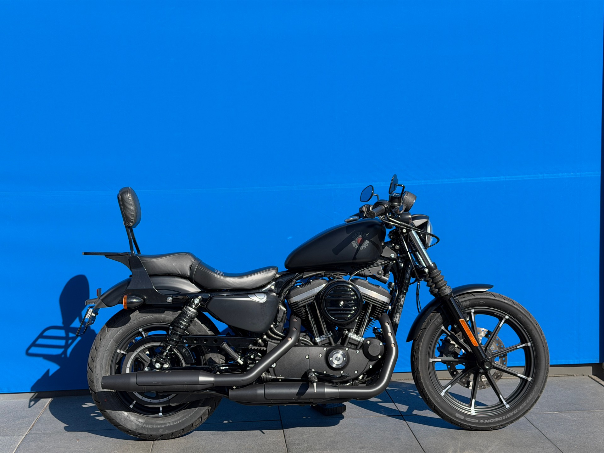 HARLEY-DAVIDSON XL 883 N Sportster Iron ABS-image-4