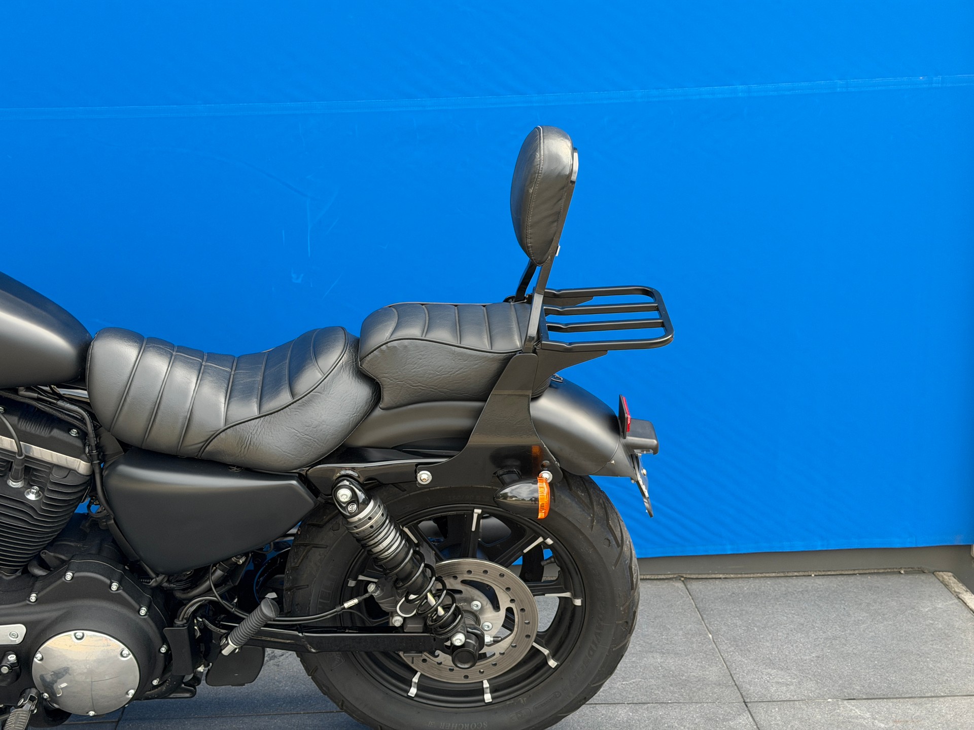 HARLEY-DAVIDSON XL 883 N Sportster Iron ABS-image-5