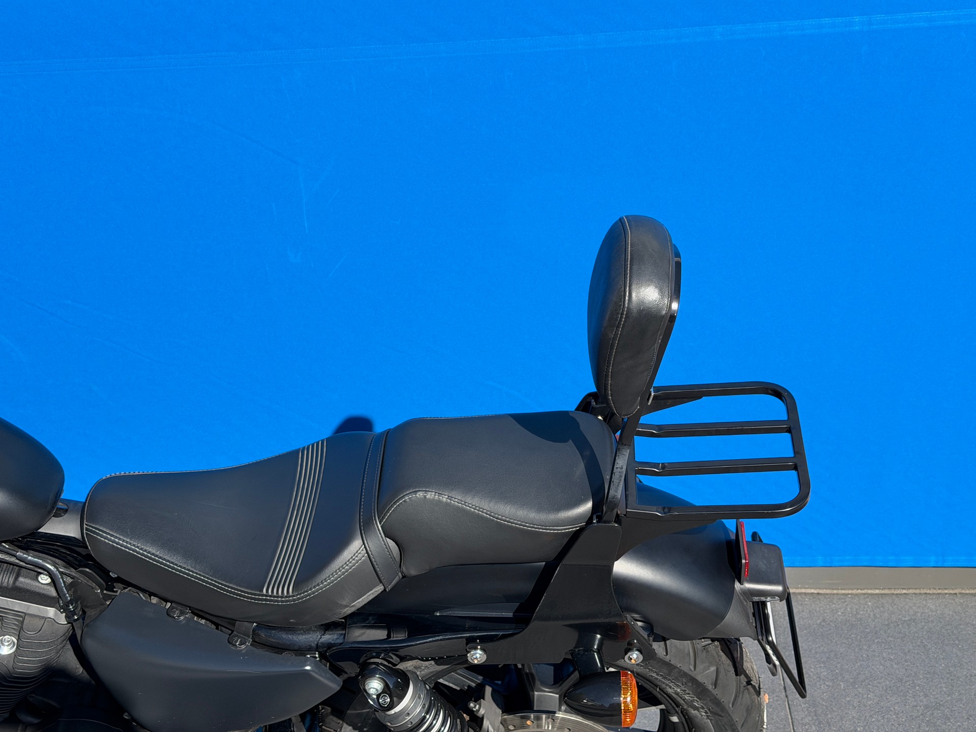 HARLEY-DAVIDSON XL 883 N Sportster Iron ABS-image-10