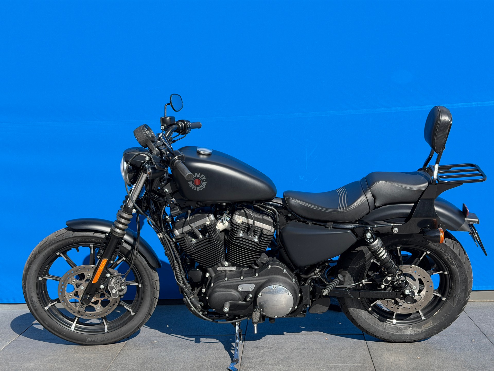 HARLEY-DAVIDSON XL 883 N Sportster Iron ABS-image-7