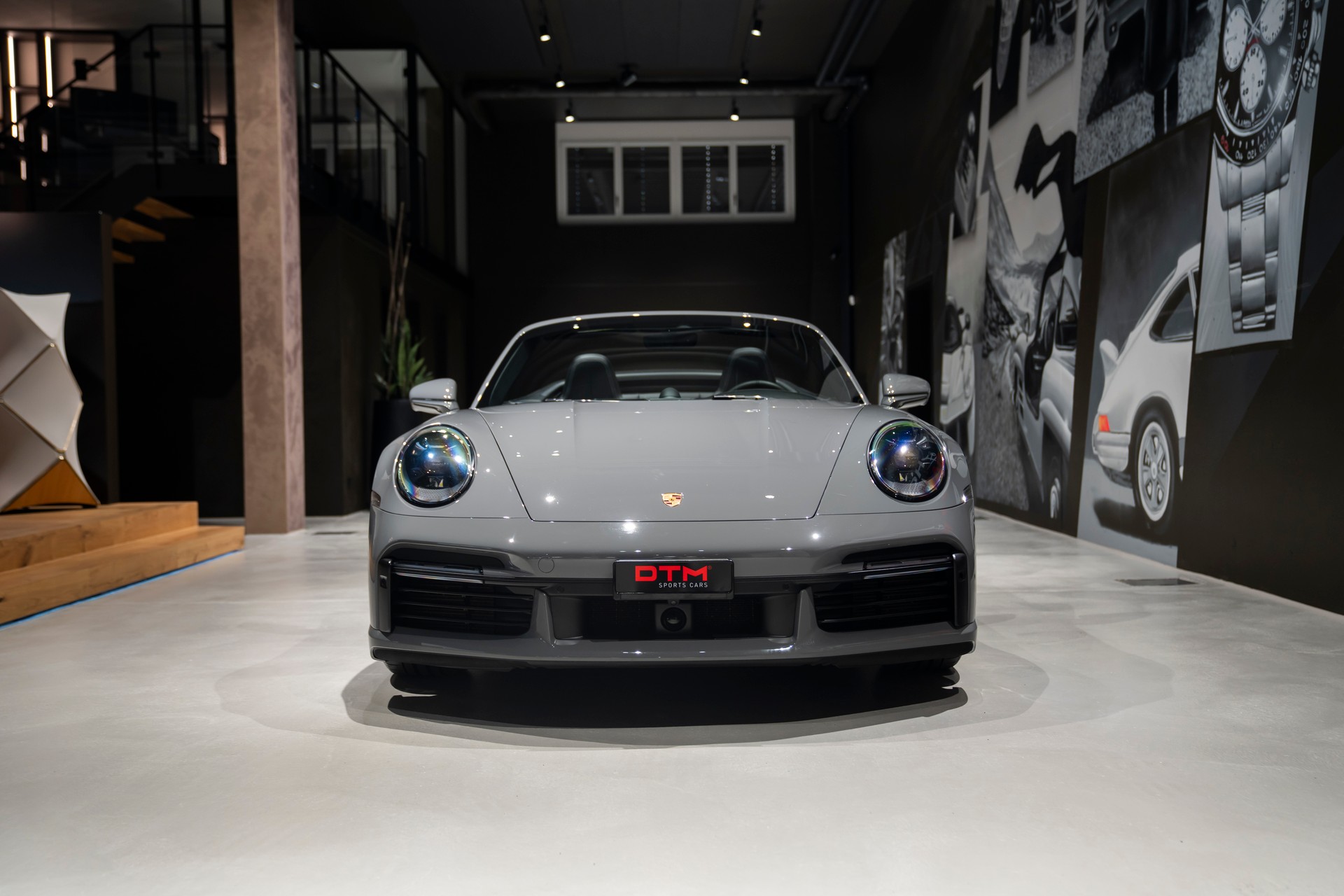 PORSCHE 911 Turbo S Cabriolet PDK-showroom-element-1