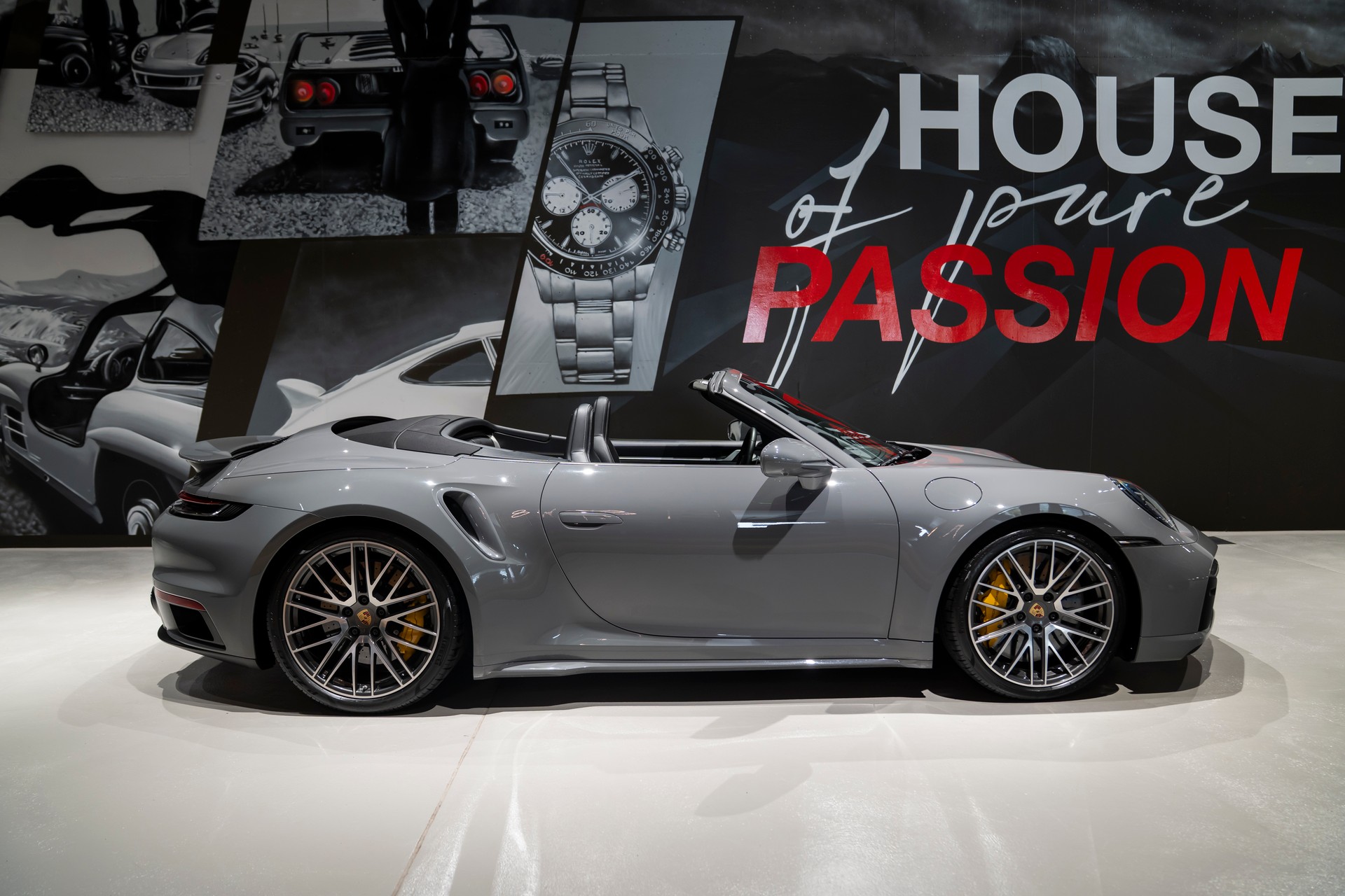 PORSCHE 911 Turbo S Cabriolet PDK-showroom-element-2