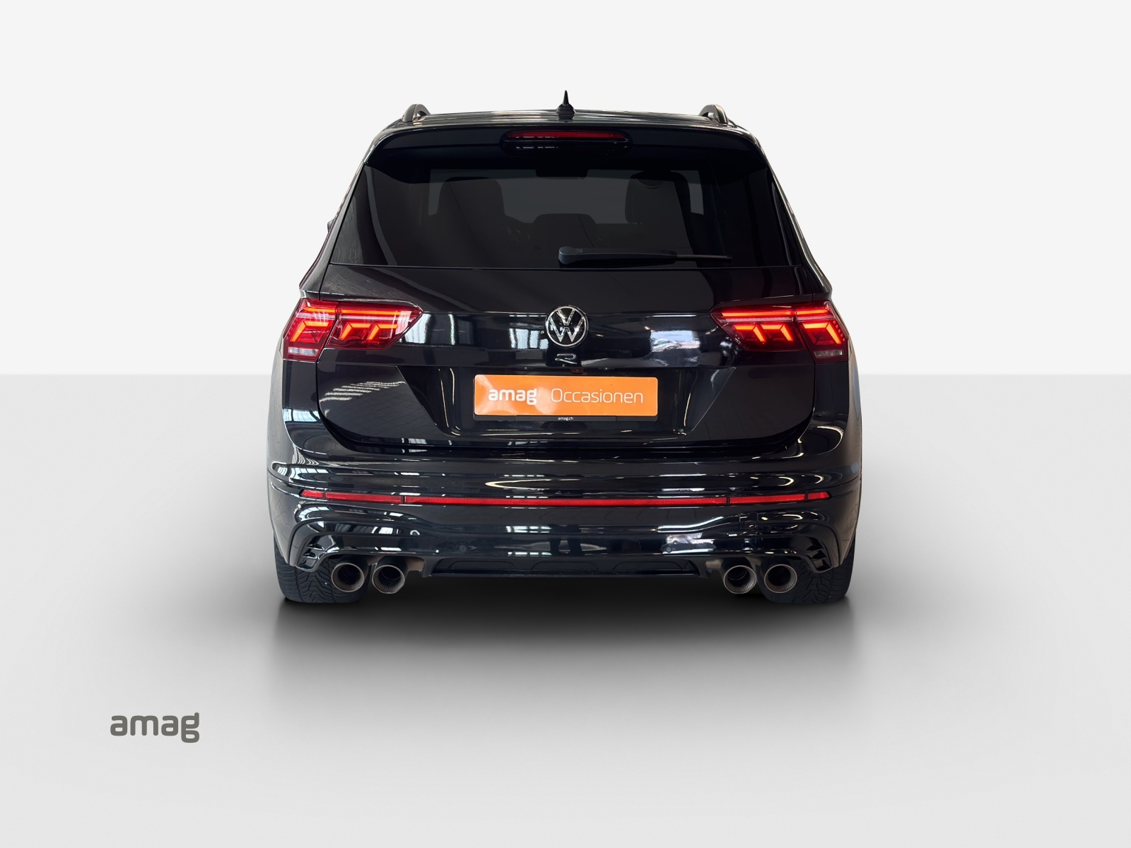 VW Tiguan 2.0TSI R 4Motion DSG-showroom-element-3