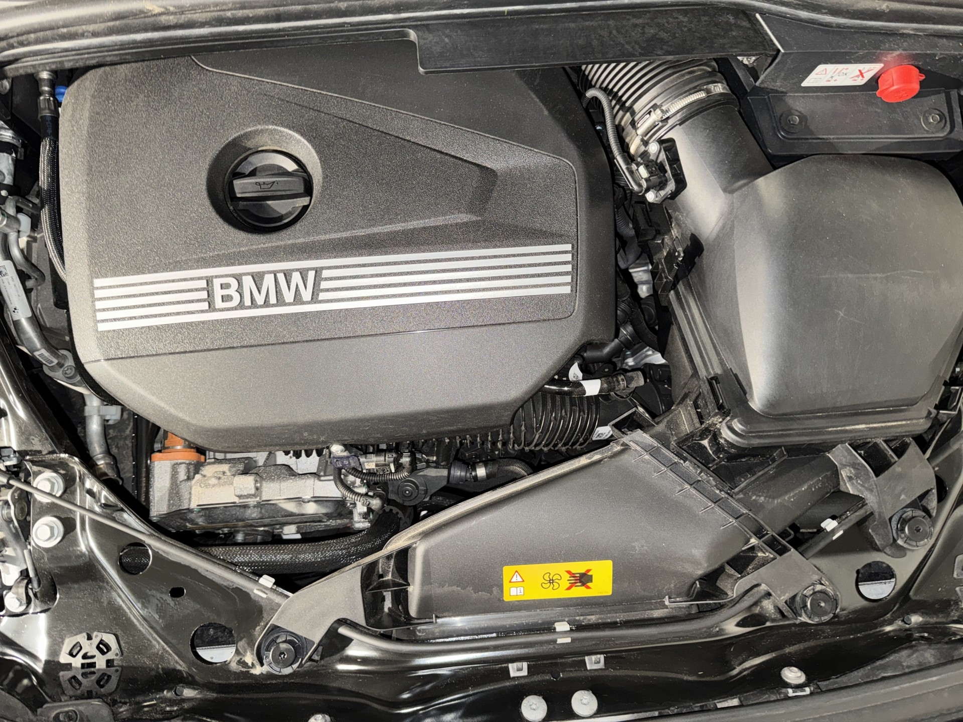 BMW 230e xDrive paddles Active Tourer M Sport-image-22