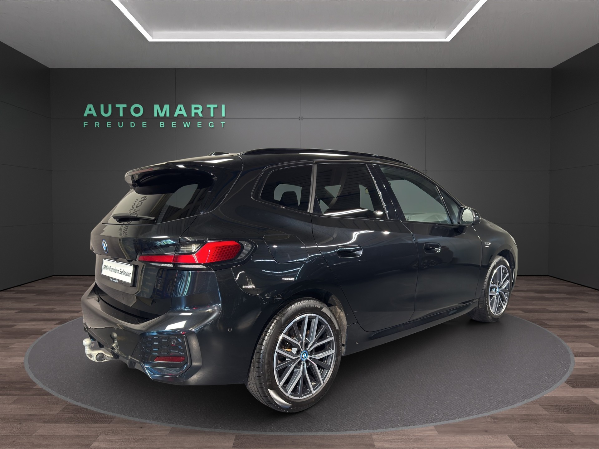 BMW 230e xDrive paddles Active Tourer M Sport-image-4