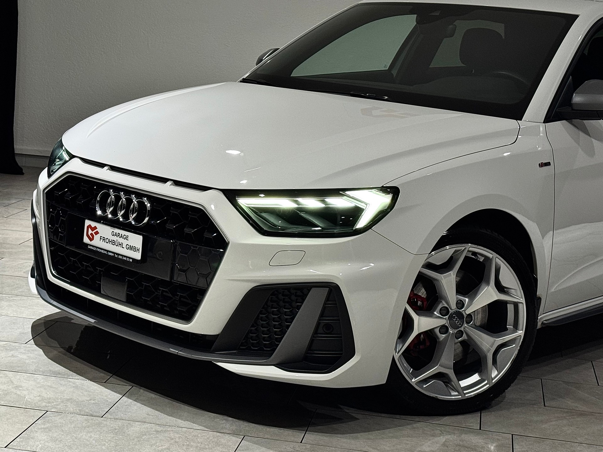 AUDI A1 Sportback 40 TFSI S Line S-tronic-image-9