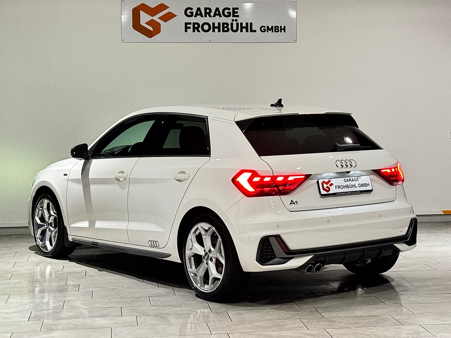 AUDI A1 Sportback 40 TFSI S Line S-tronic-image-5