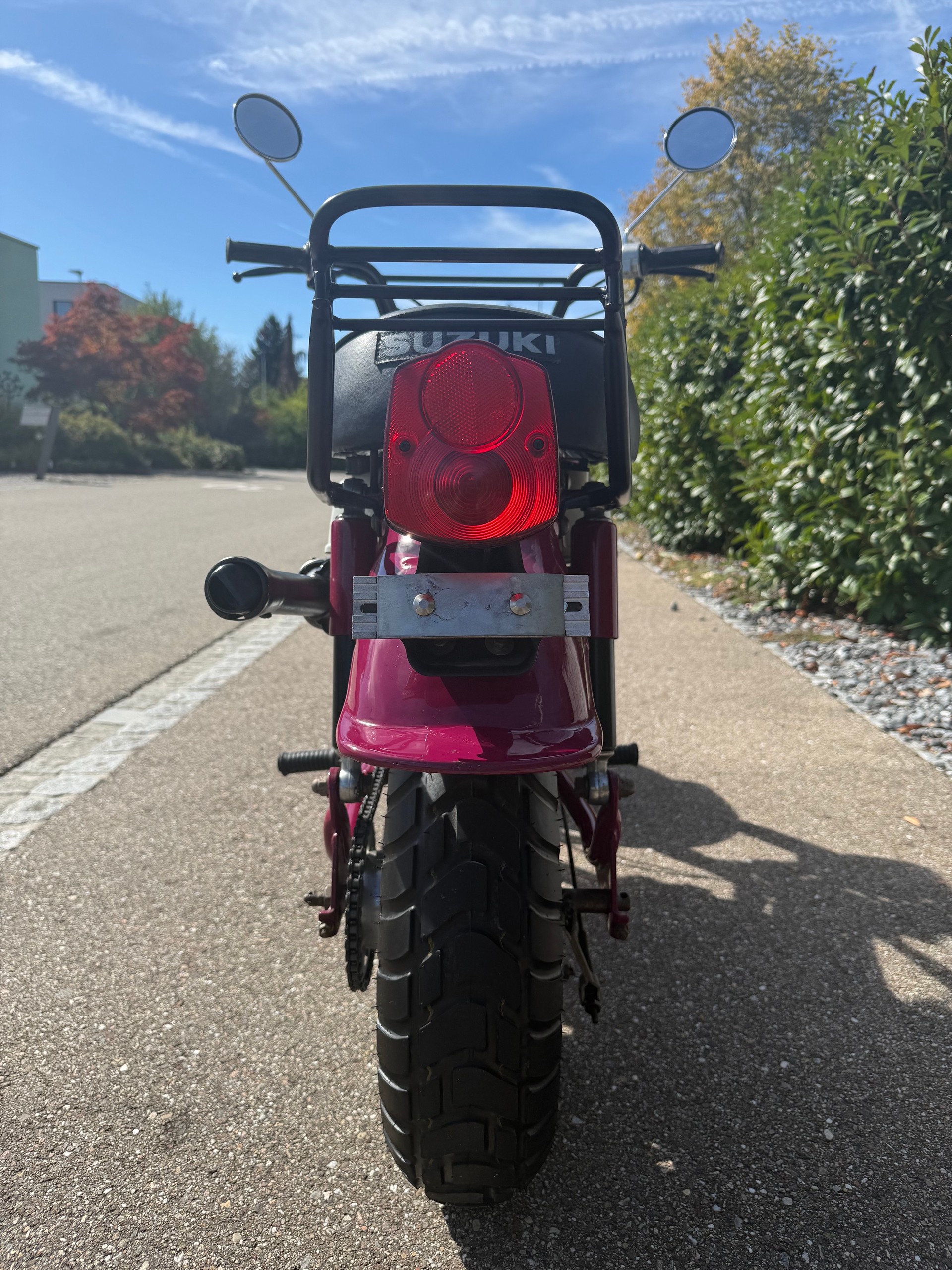 SUZUKI 50-image-4