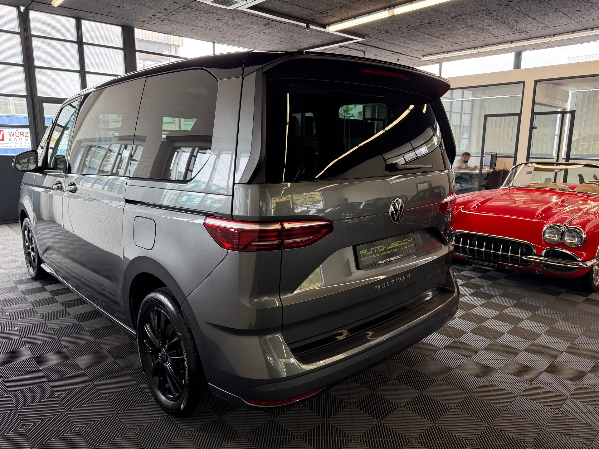 VW Multivan 2.0 TDI Life EDITON DSG-image-4
