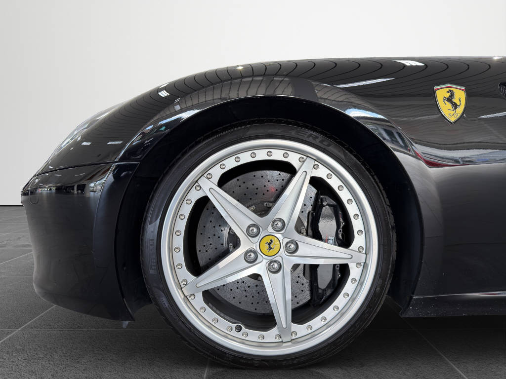 FERRARI 599 GTB Fiorano-image-17