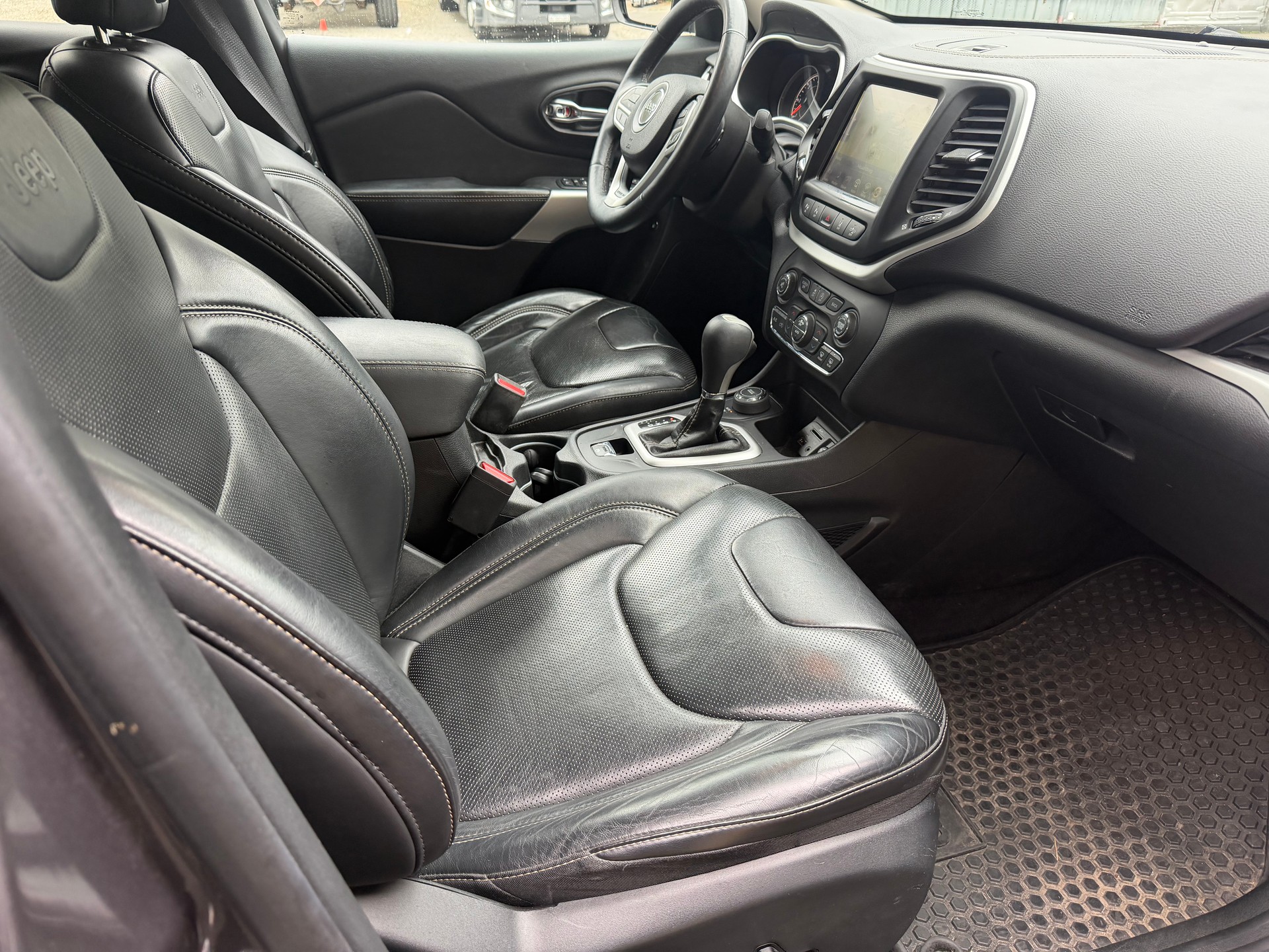JEEP Cherokee 2.2TD Overland AWD 9ATX-image-12