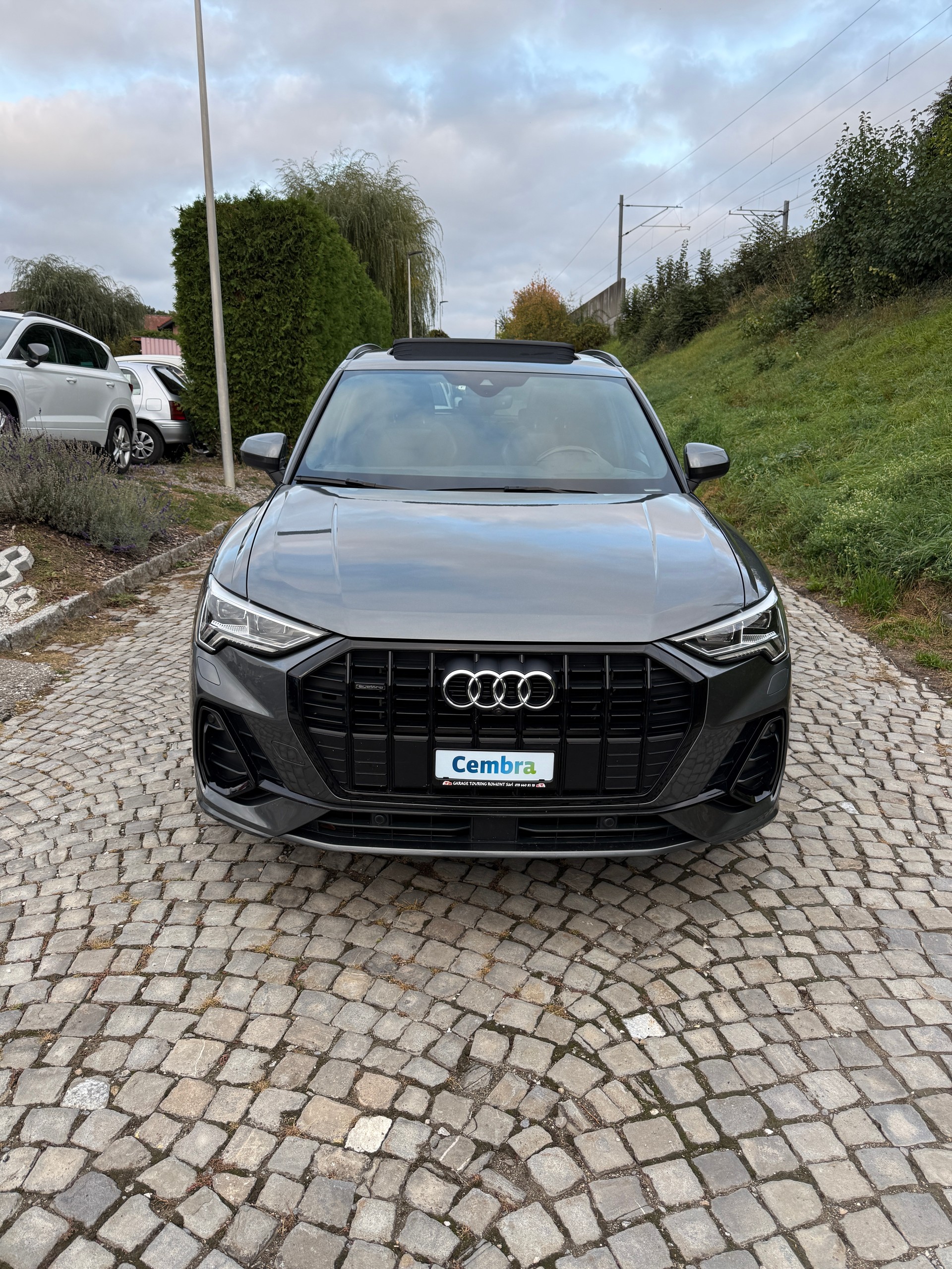 AUDI Q3 40 TFSI S line quattro S-tronic