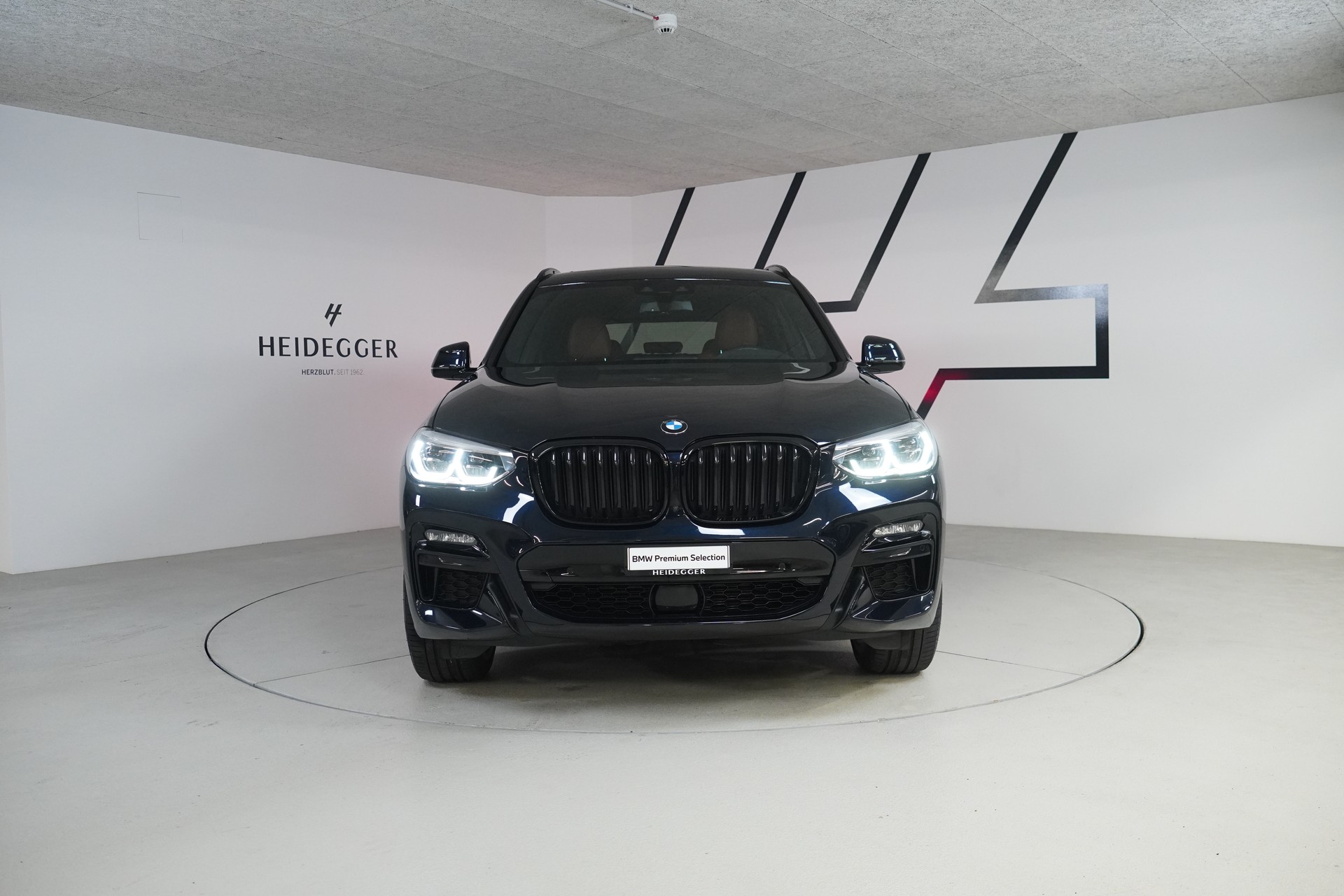 BMW X3 M40d Steptronic-showroom-element-1
