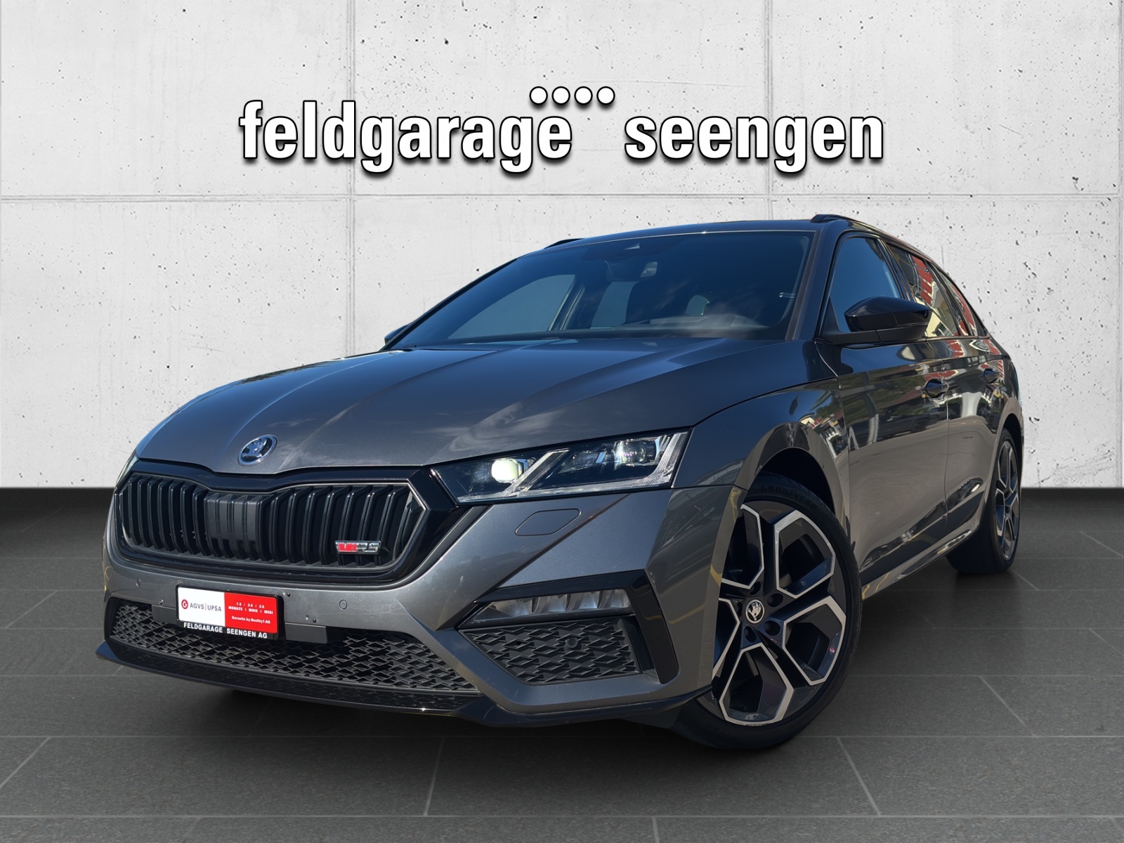 SKODA Octavia Combi 2.0 TSI DSG RS mit AHK & elektr. einstellbarer Fahrer- und Beifahrersitz