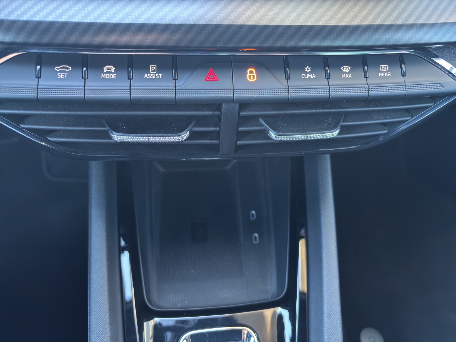SKODA Octavia Combi 2.0 TSI DSG RS mit AHK & elektr. einstellbarer Fahrer- und Beifahrersitz-image-16