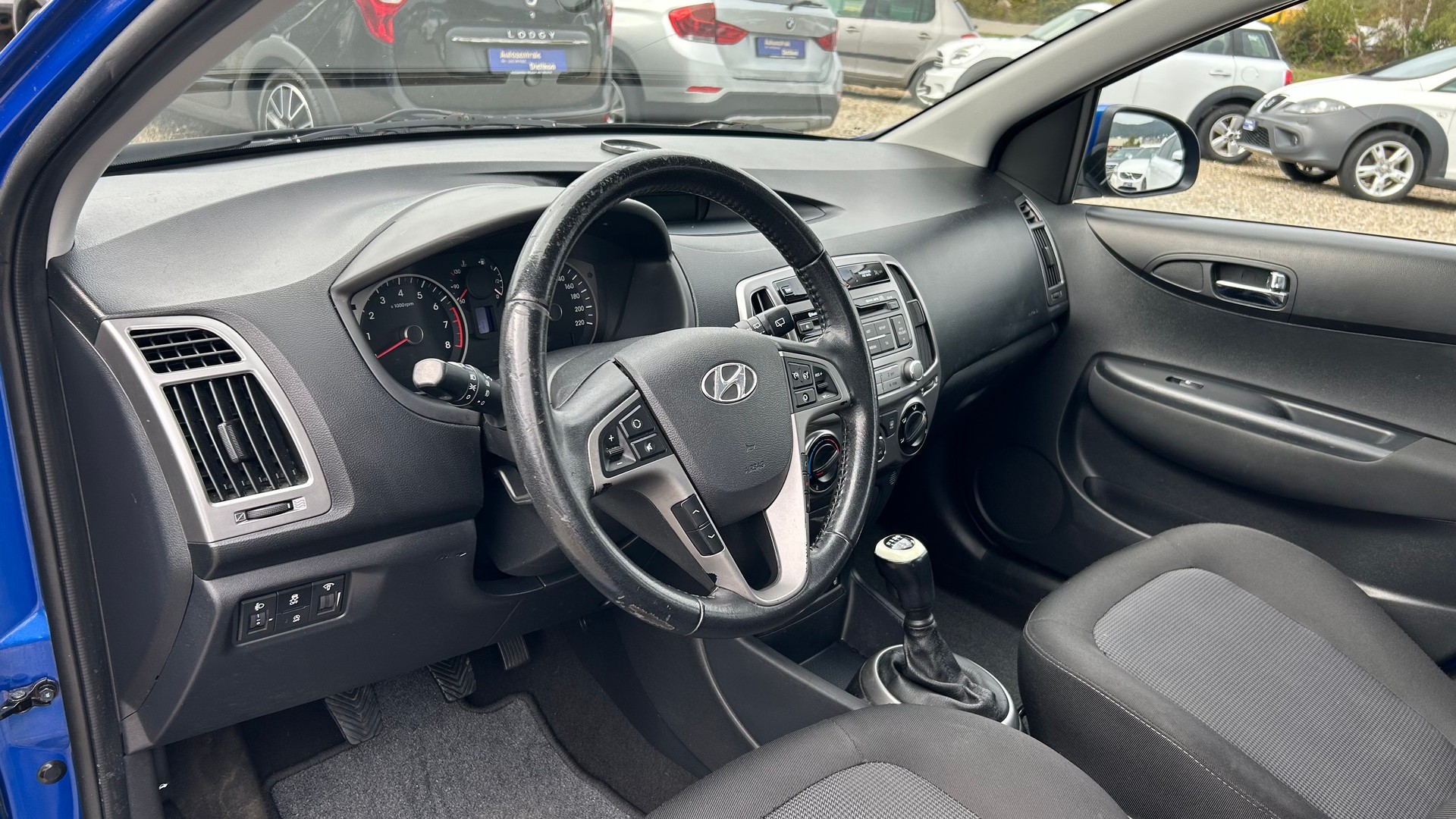 HYUNDAI i20 1.4 Style-showroom-element-2