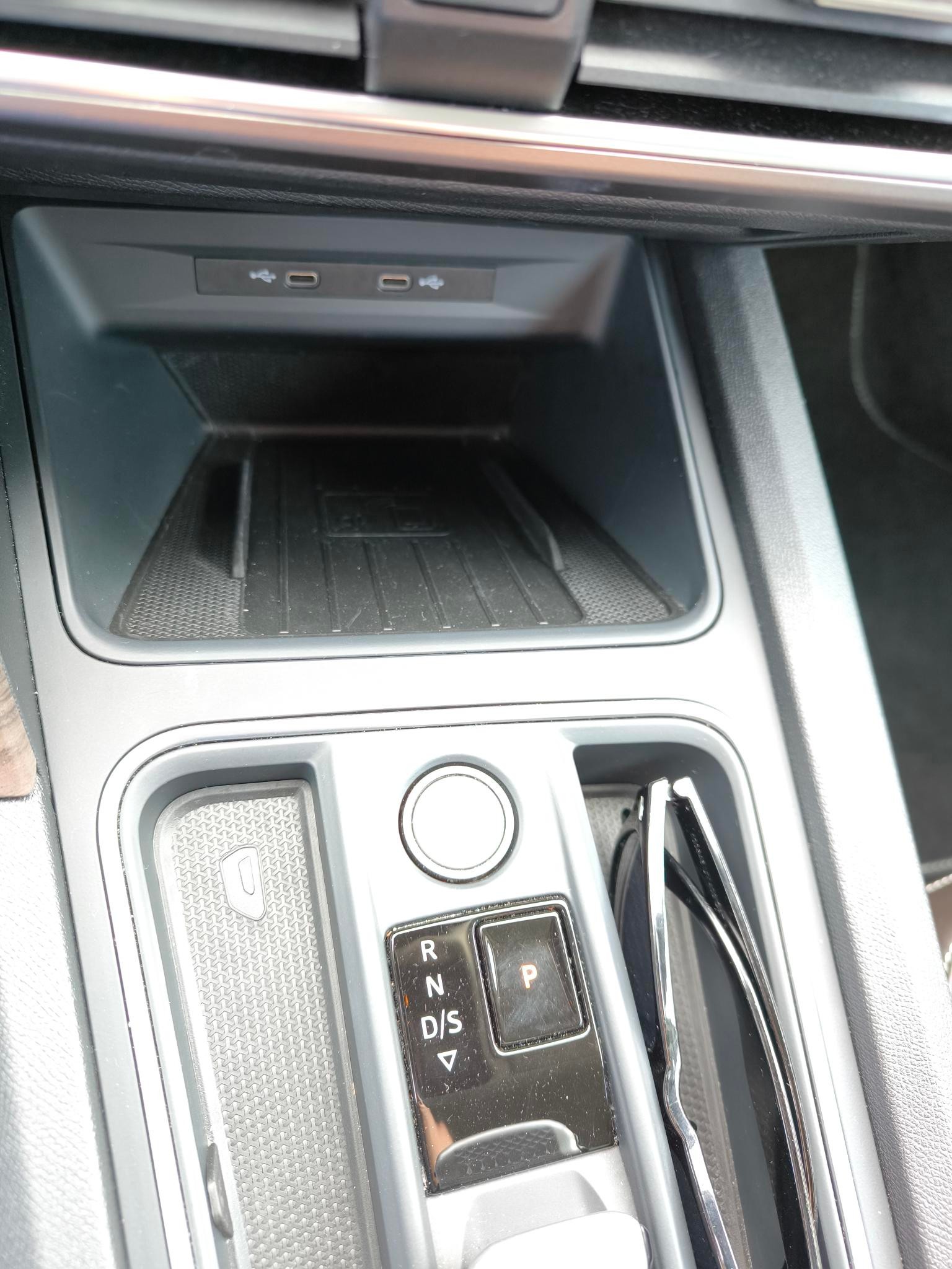SEAT Leon ST 1.4 eHybrid pHEV Xcellence-image-7