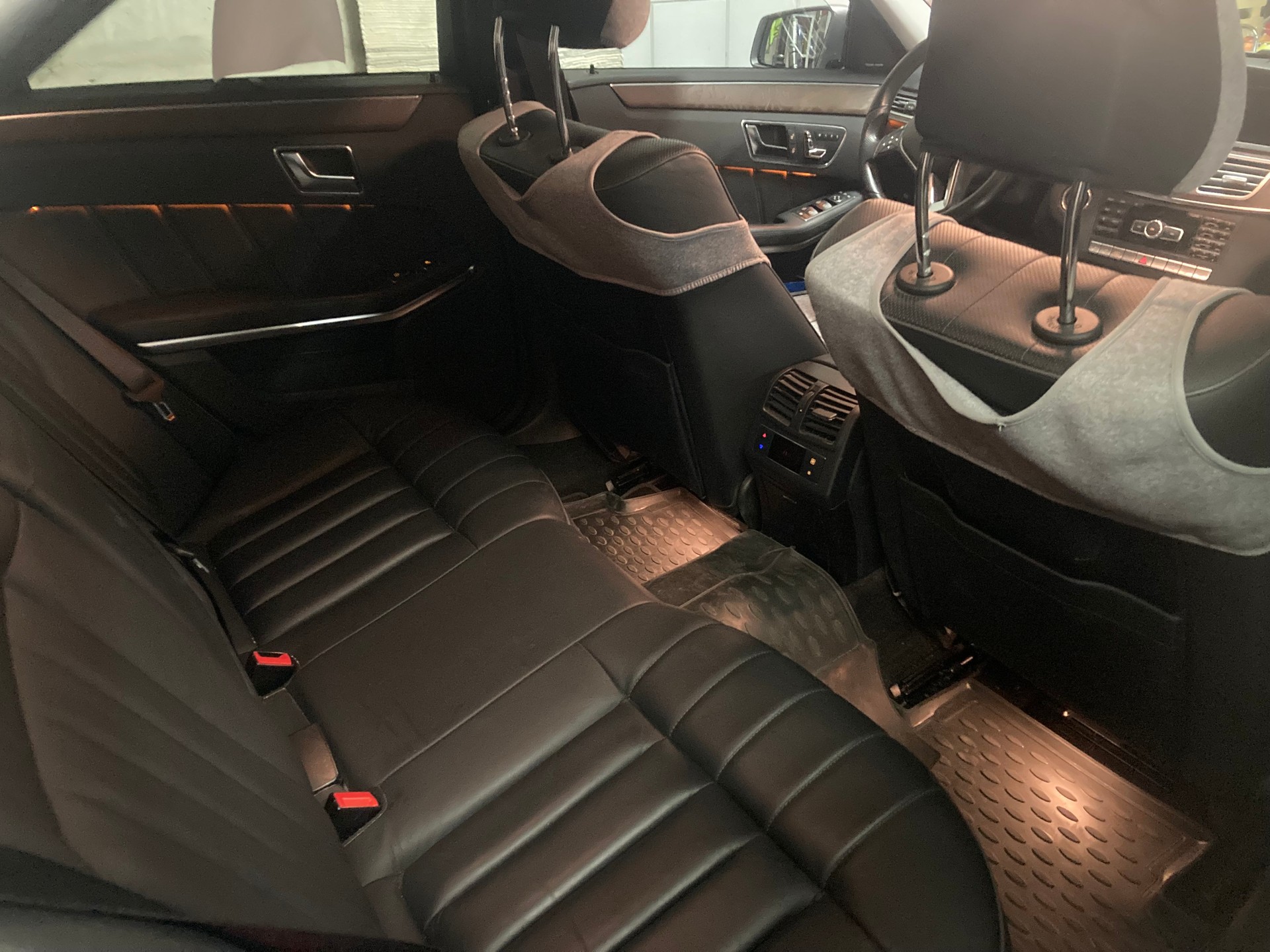 MERCEDES-BENZ E 500 Avantgarde 4Matic 7G-Tronic-image-5