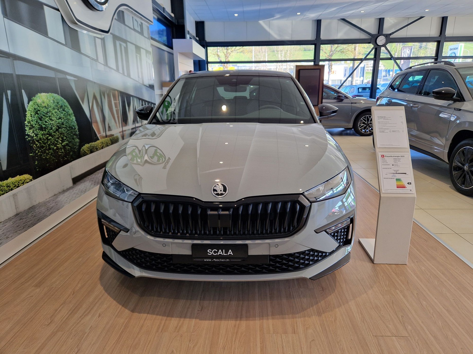 SKODA Scala 1.0 TSI Monte Carlo DSG-image-4