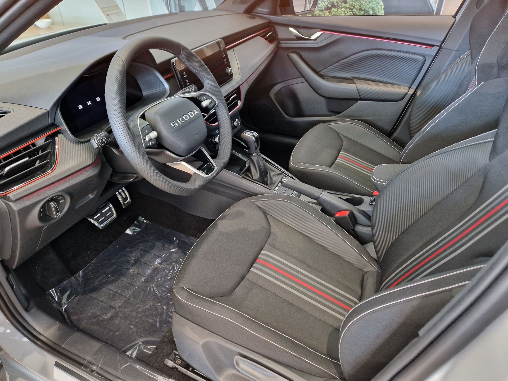 SKODA Scala 1.0 TSI Monte Carlo DSG-image-12
