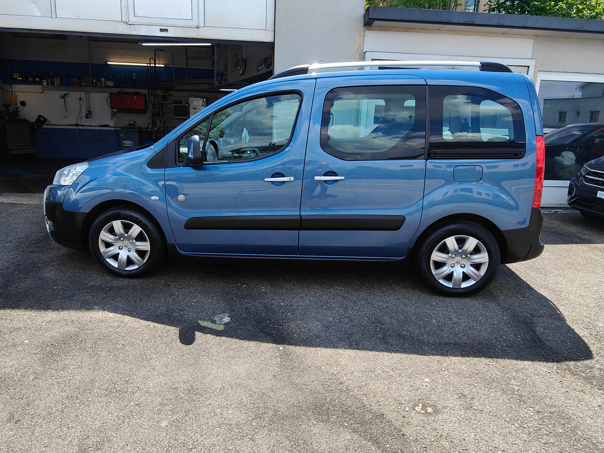PEUGEOT Partner 1.6 HDI 112FAP Tepee, Outdoor-showroom-element-3