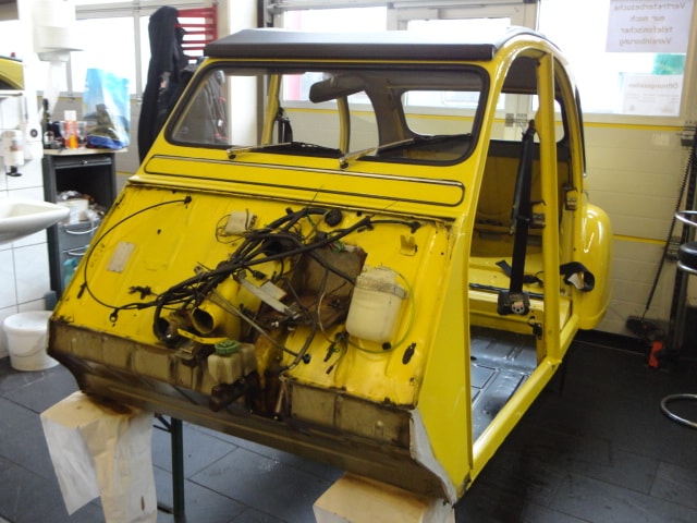 CITROEN 2CV6 Spécial (Club)-image-7