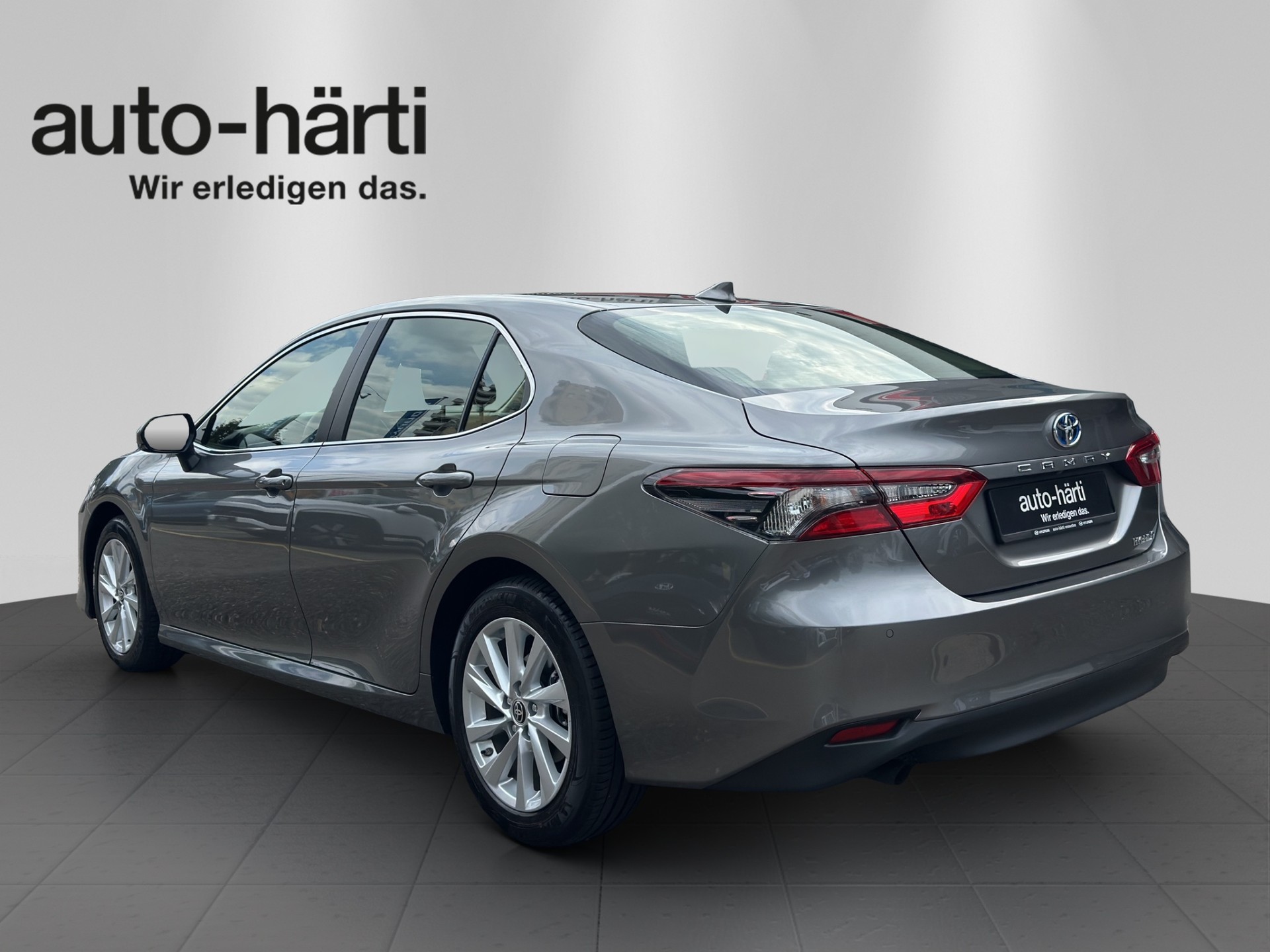 TOYOTA Camry 2.5 HSD e-CVT com.-showroom-element-2