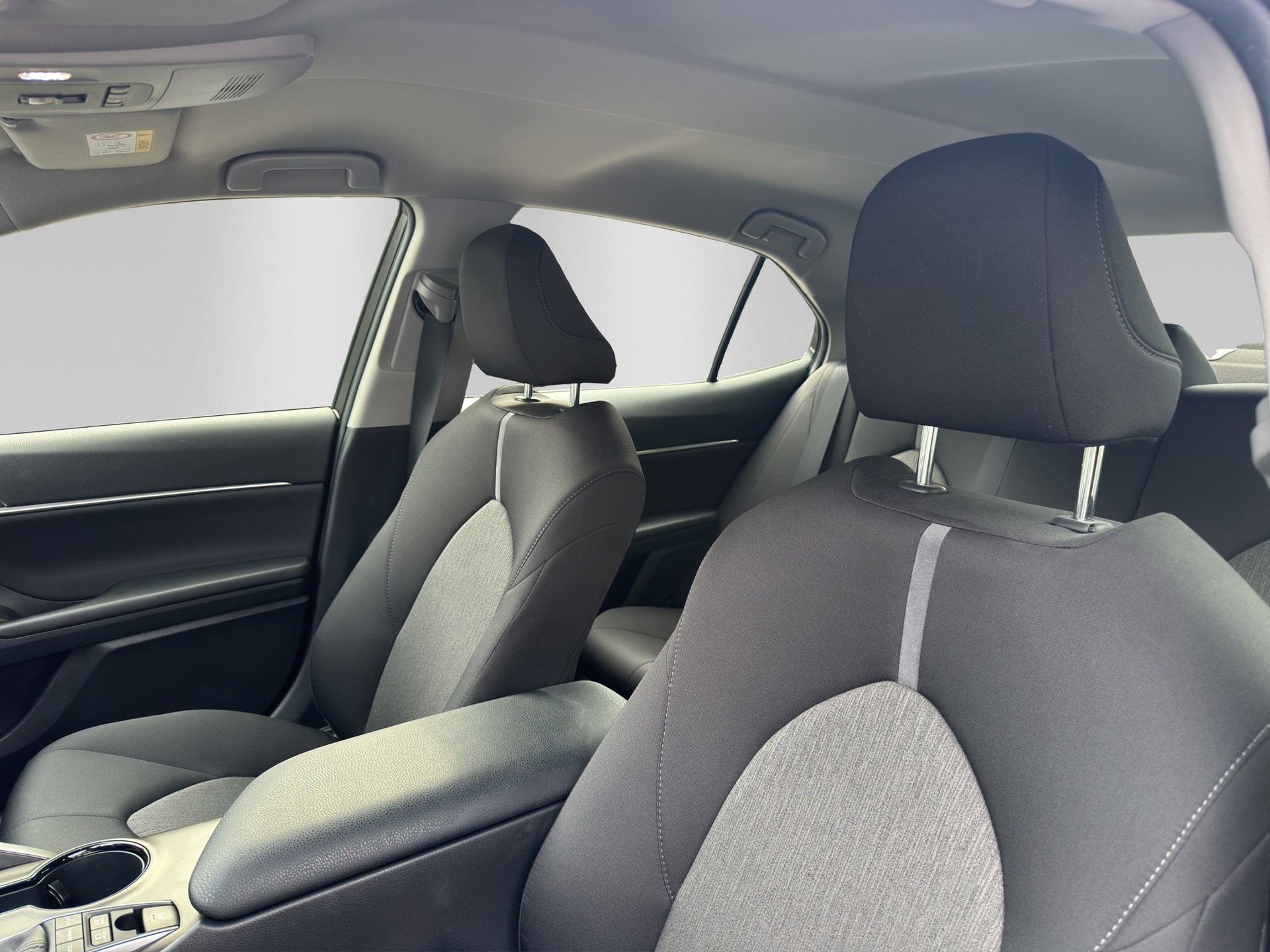 TOYOTA Camry 2.5 HSD e-CVT com.-image-12